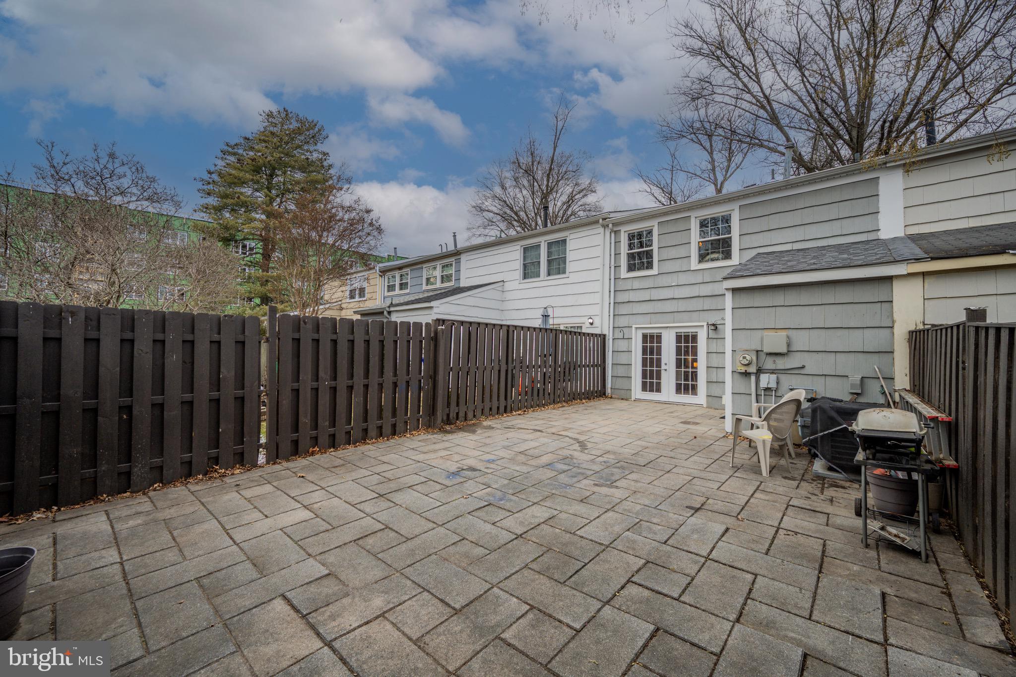 VILLAGE OF HARPERS CHOICE - Residential