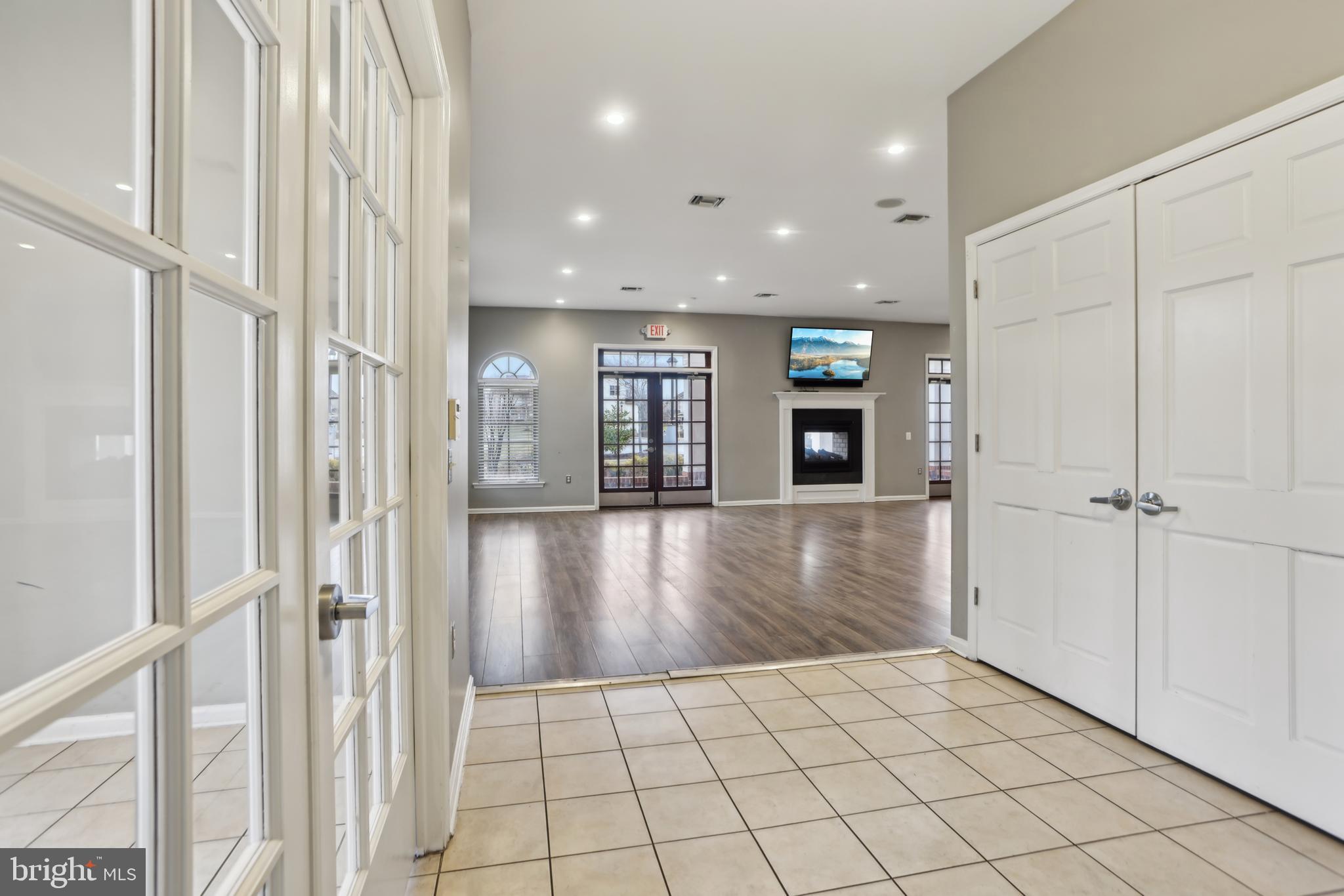 WOODMORE TOWNE CENTRE - Residential