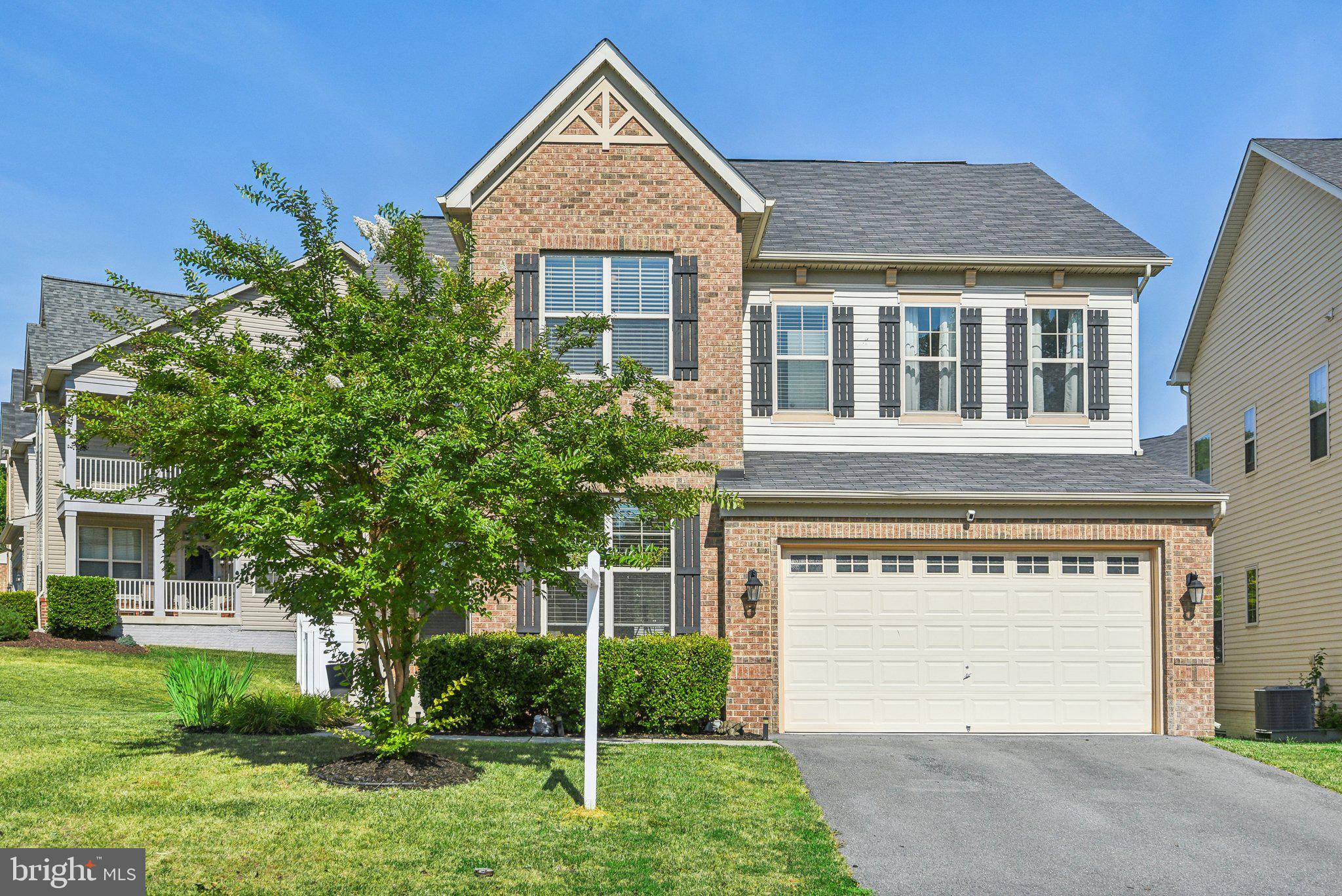 WOODMORE TOWNE CENTRE - Residential