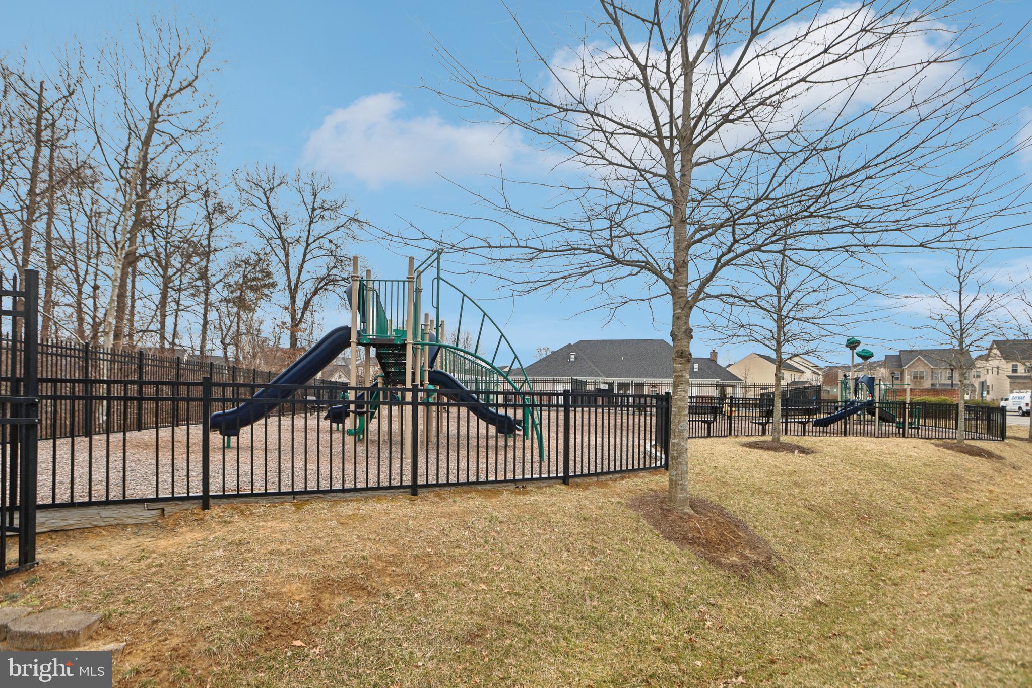 WOODMORE TOWNE CENTRE - Residential