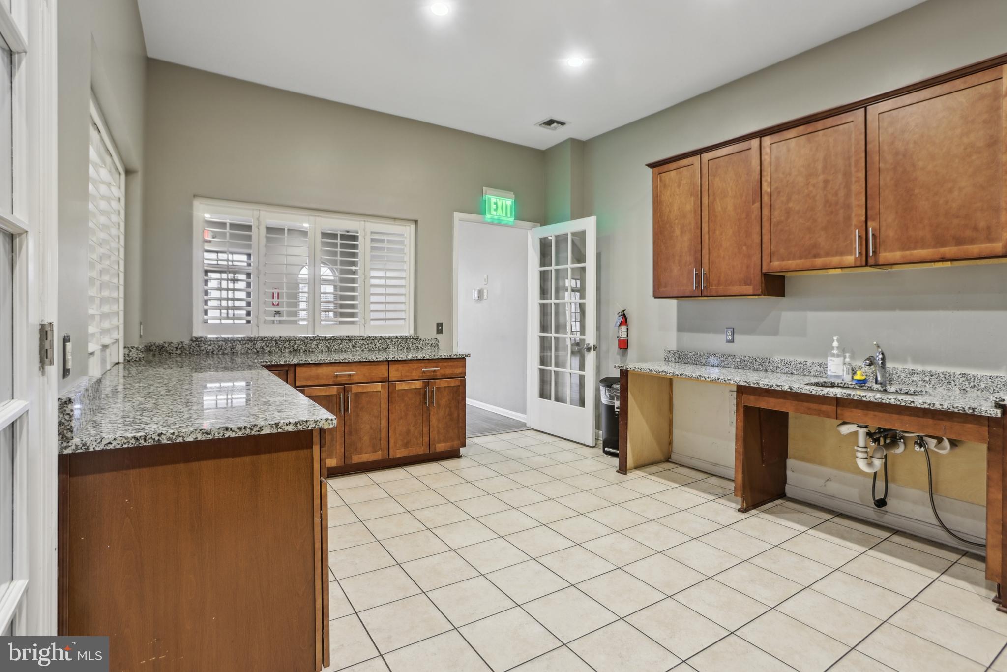 WOODMORE TOWNE CENTRE - Residential