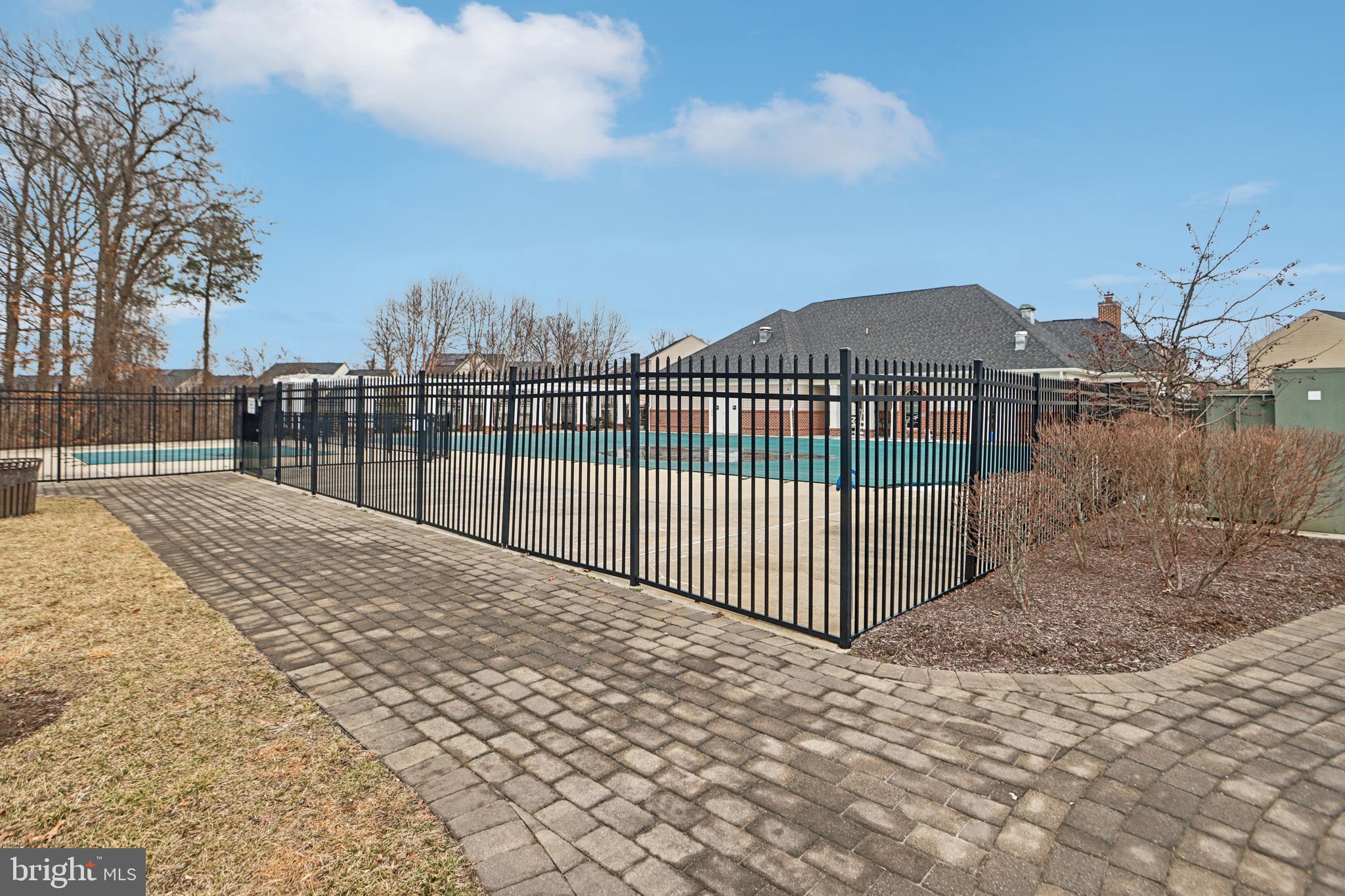 WOODMORE TOWNE CENTRE - Residential