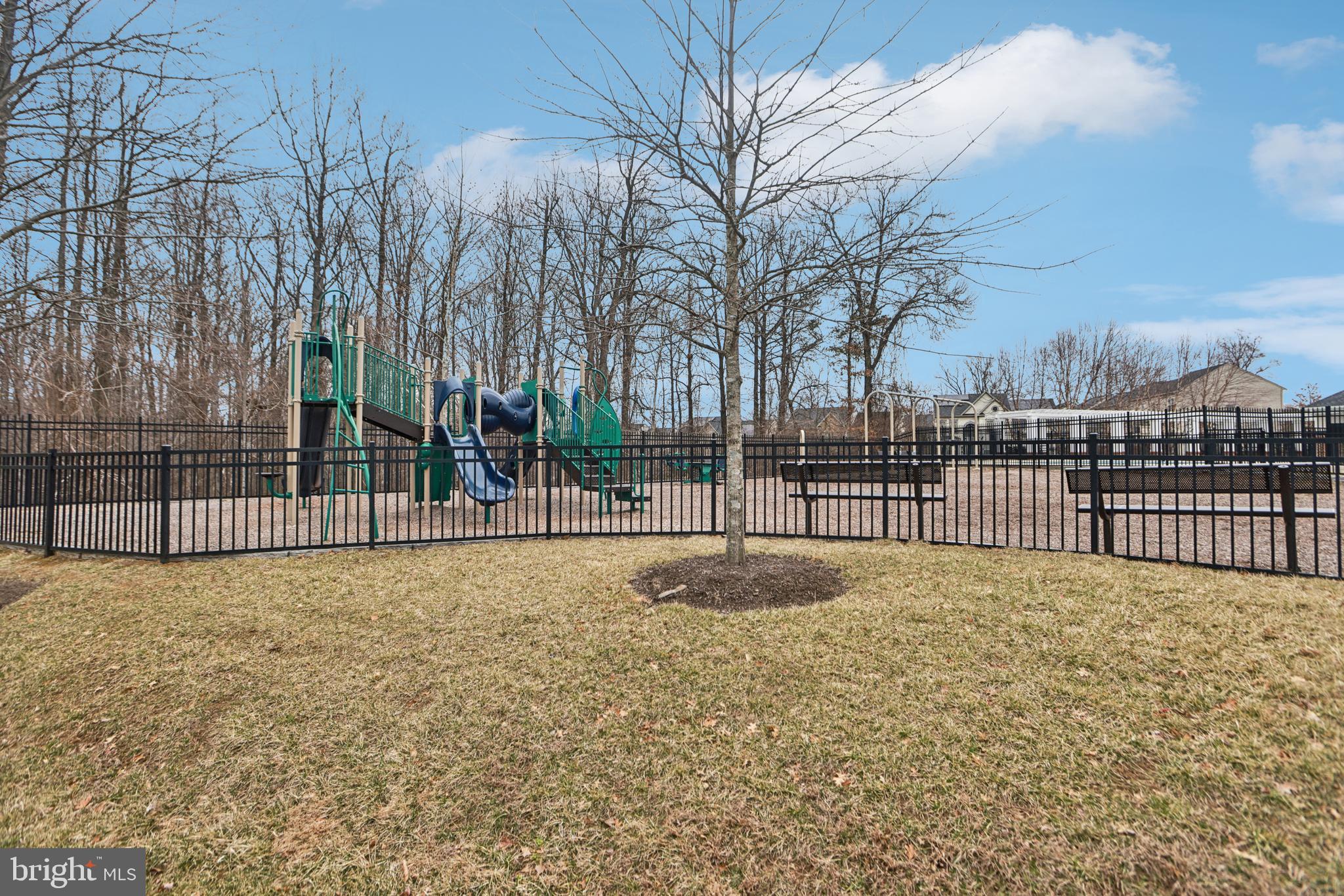 WOODMORE TOWNE CENTRE - Residential