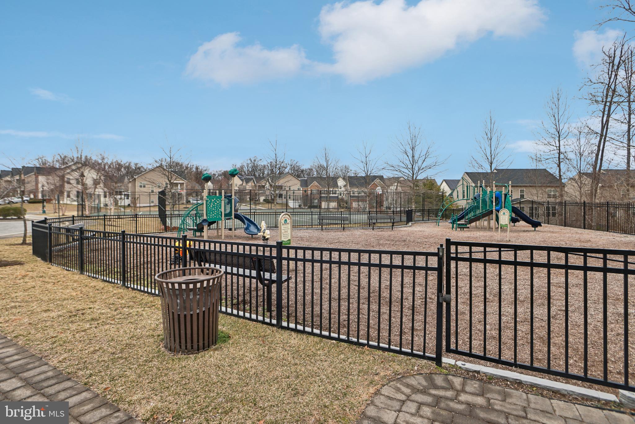 WOODMORE TOWNE CENTRE - Residential