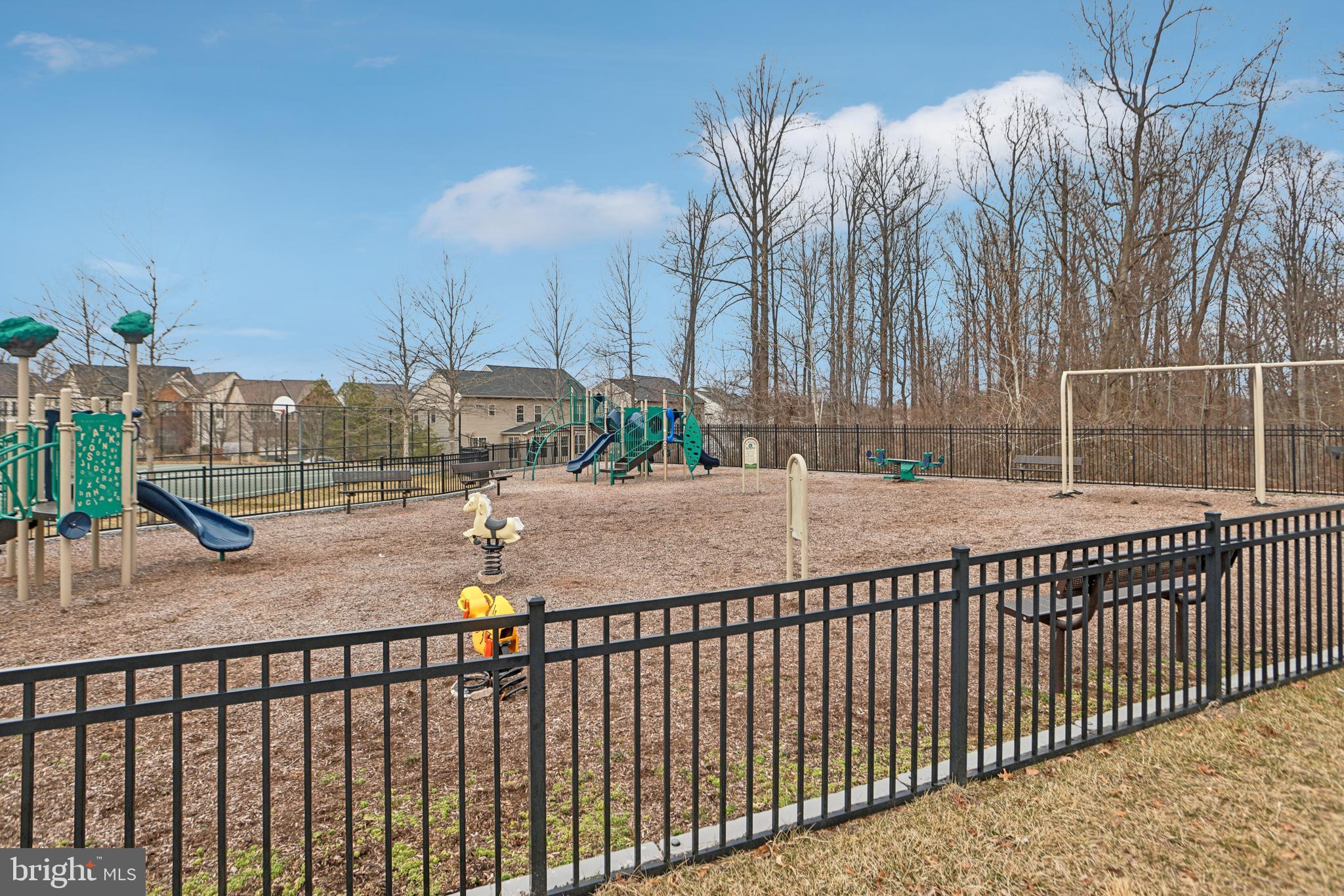 WOODMORE TOWNE CENTRE - Residential