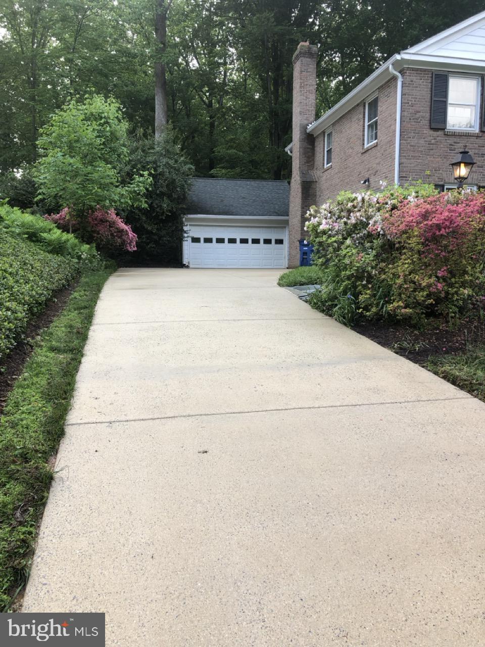 RIVER FALLS - Residential