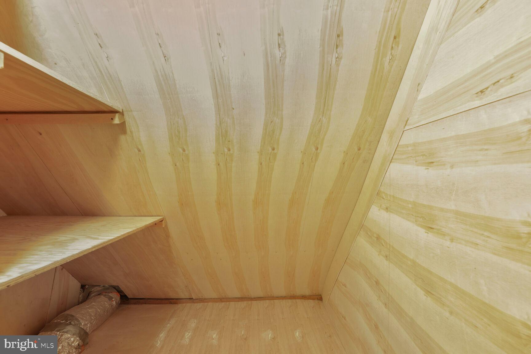 RIVER FALLS - Residential