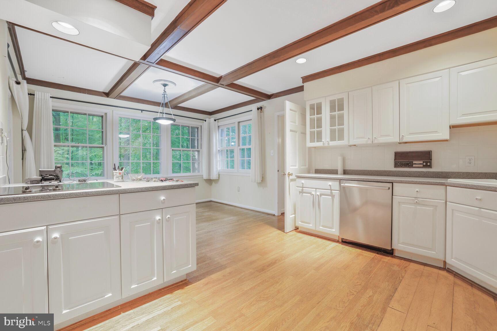 RIVER FALLS - Residential