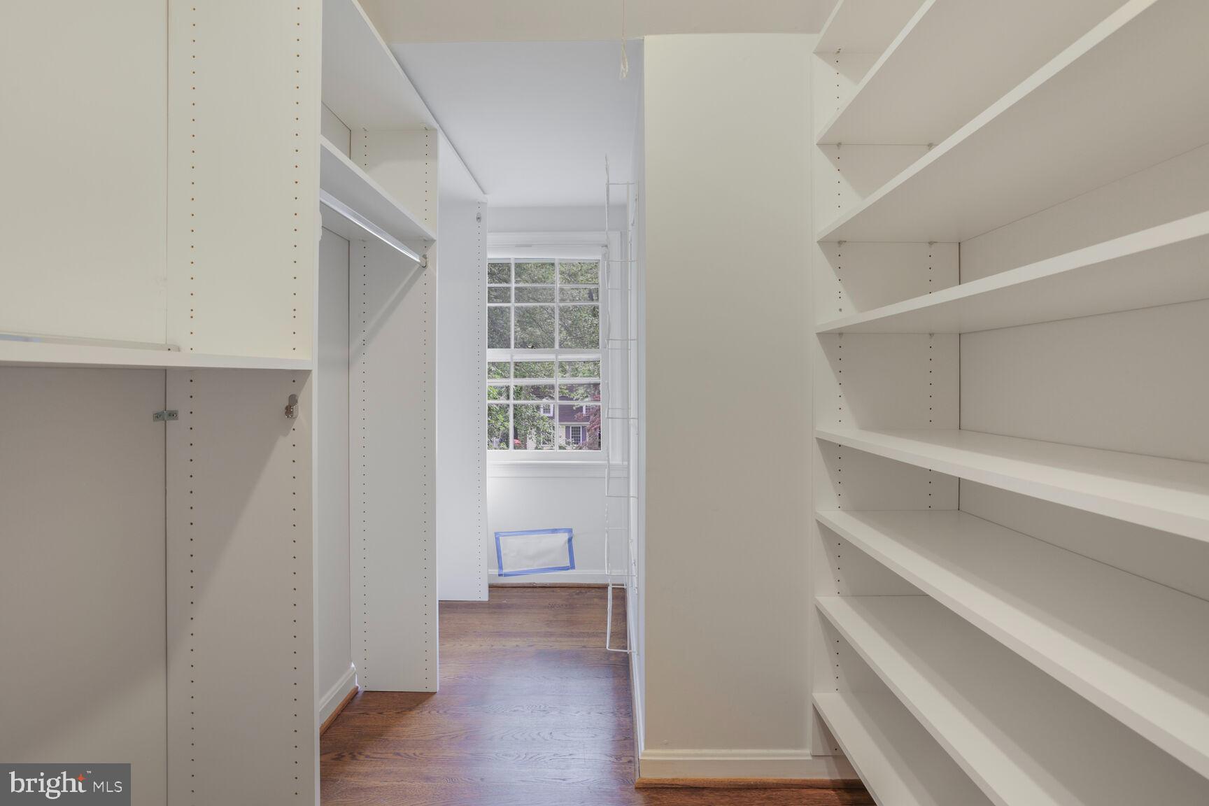 RIVER FALLS - Residential