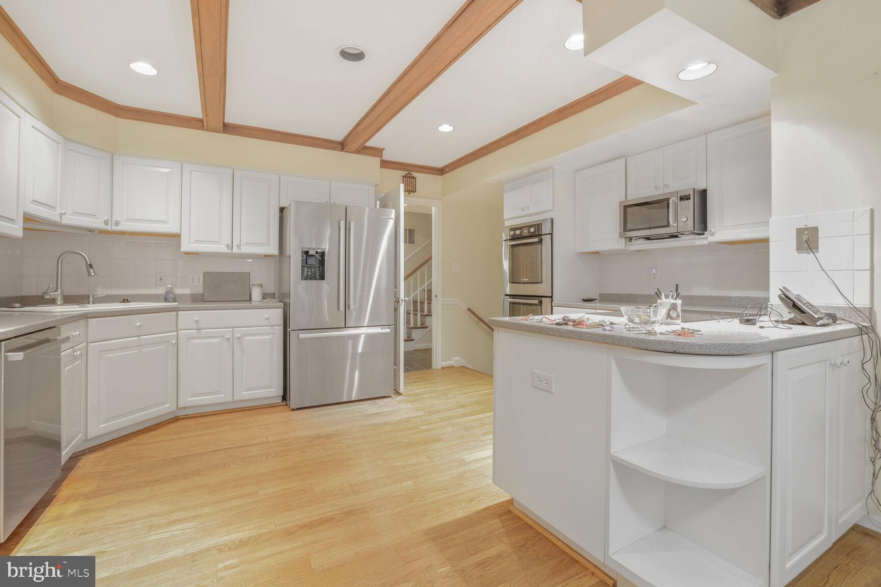 RIVER FALLS - Residential