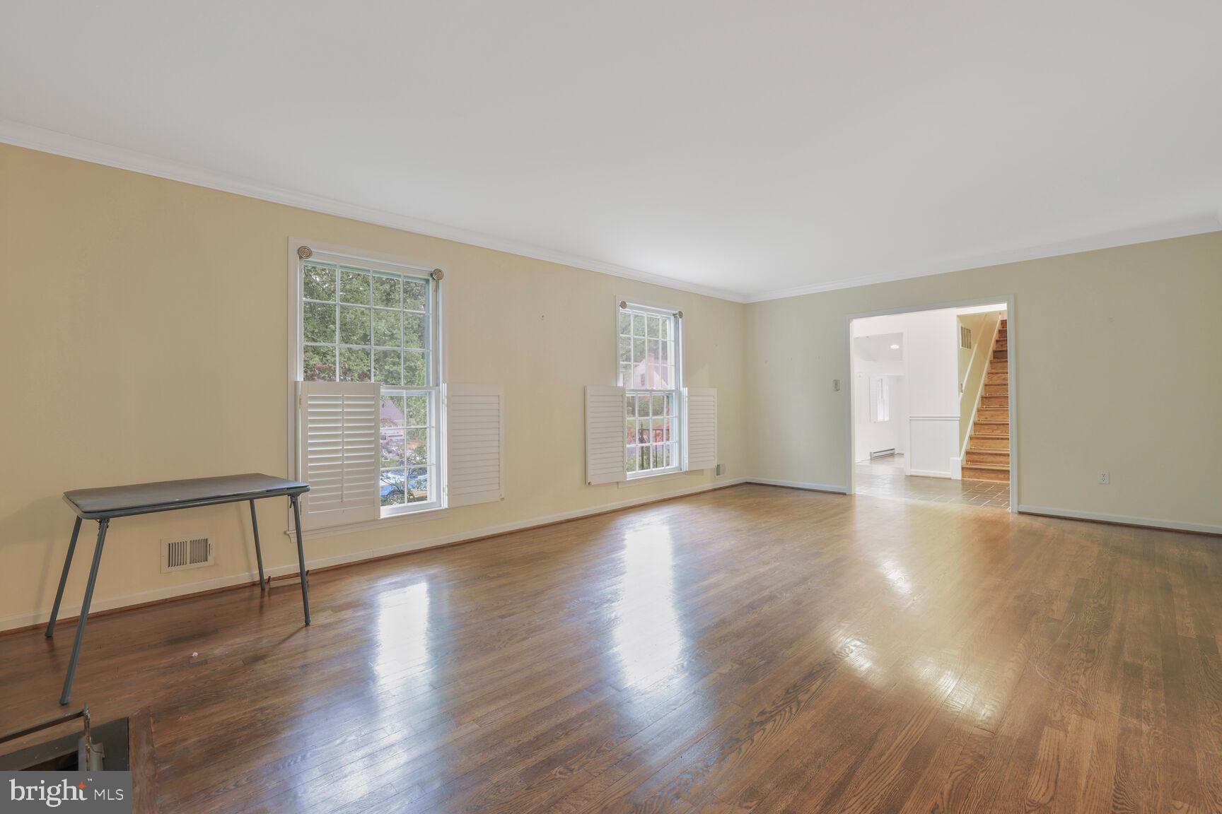 RIVER FALLS - Residential