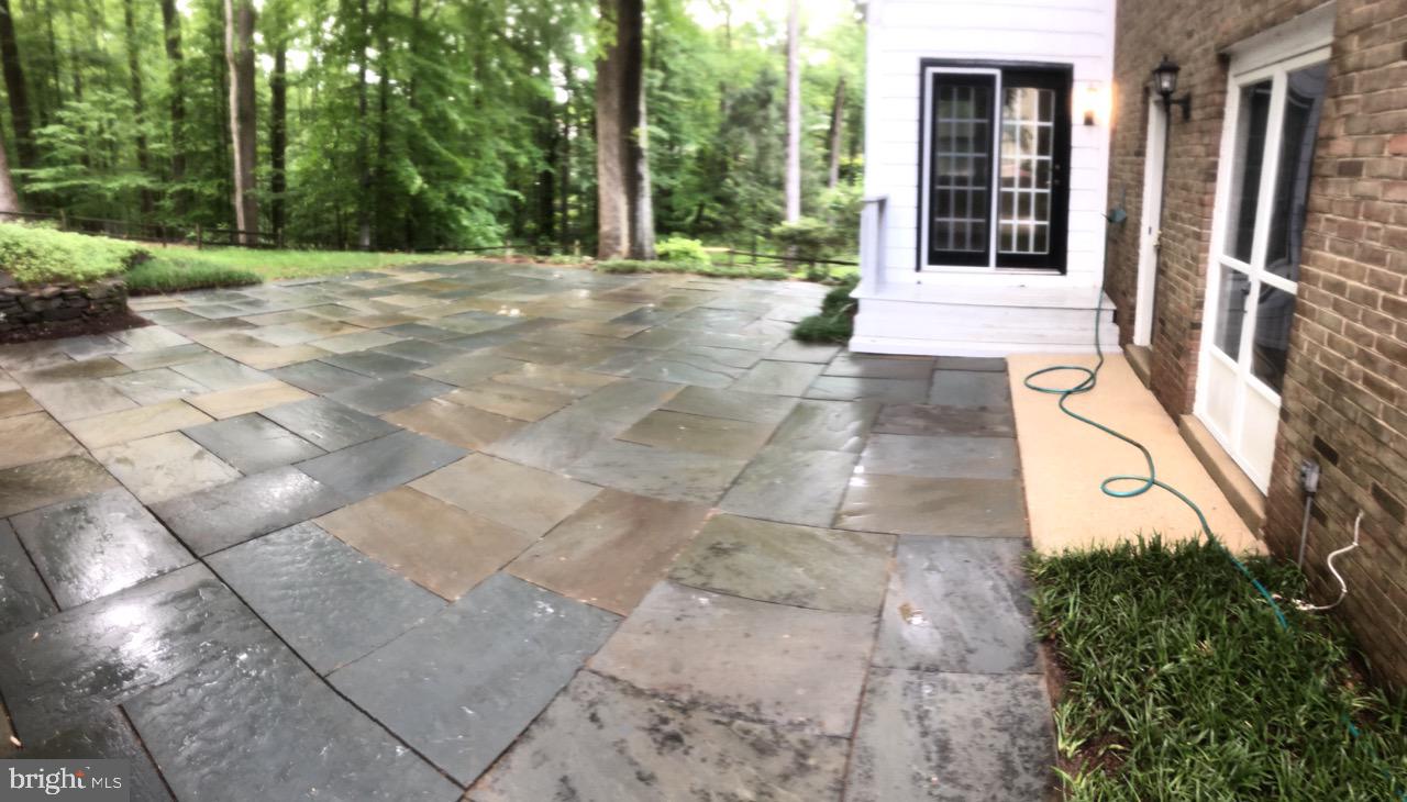 RIVER FALLS - Residential