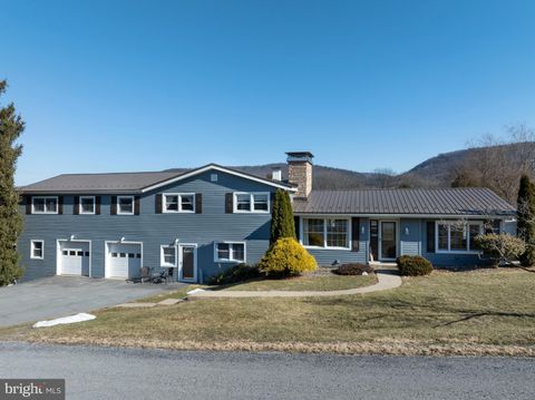 Homes For Sale - 124 West Street<br/> PLEASANT GAP, PA 16823