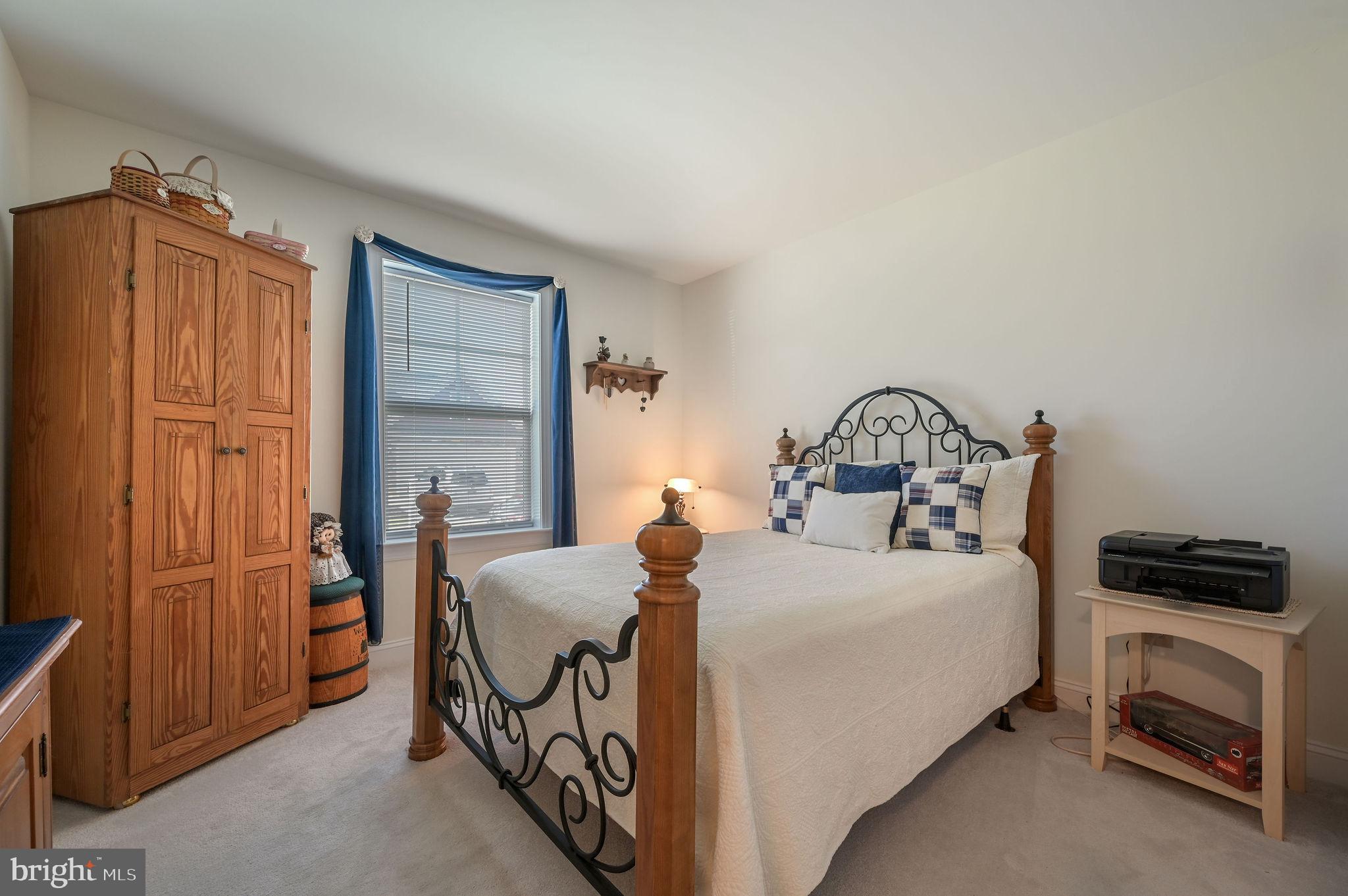 NOBLES POND - Residential