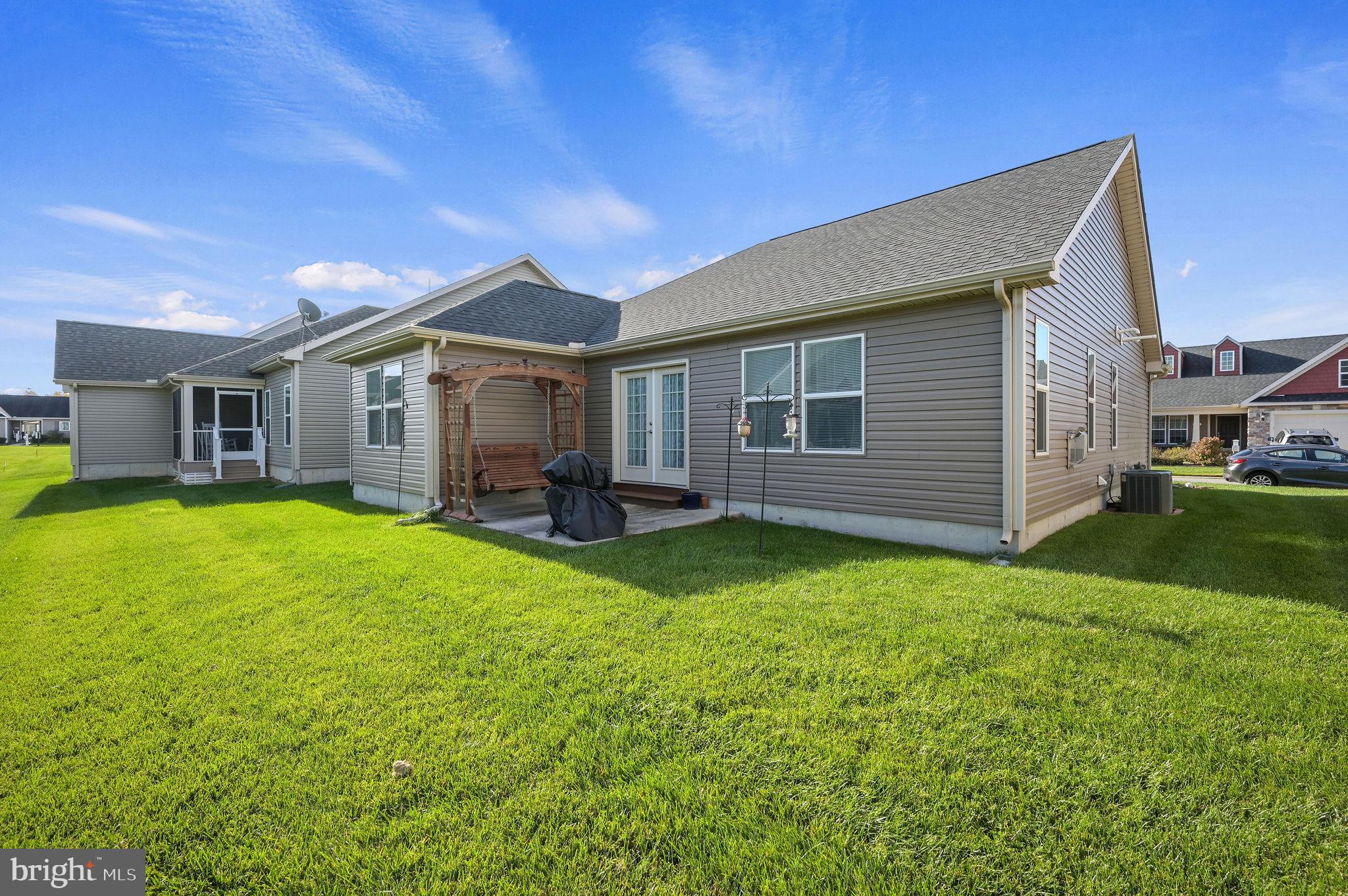 135 CASSELBERRY LANE