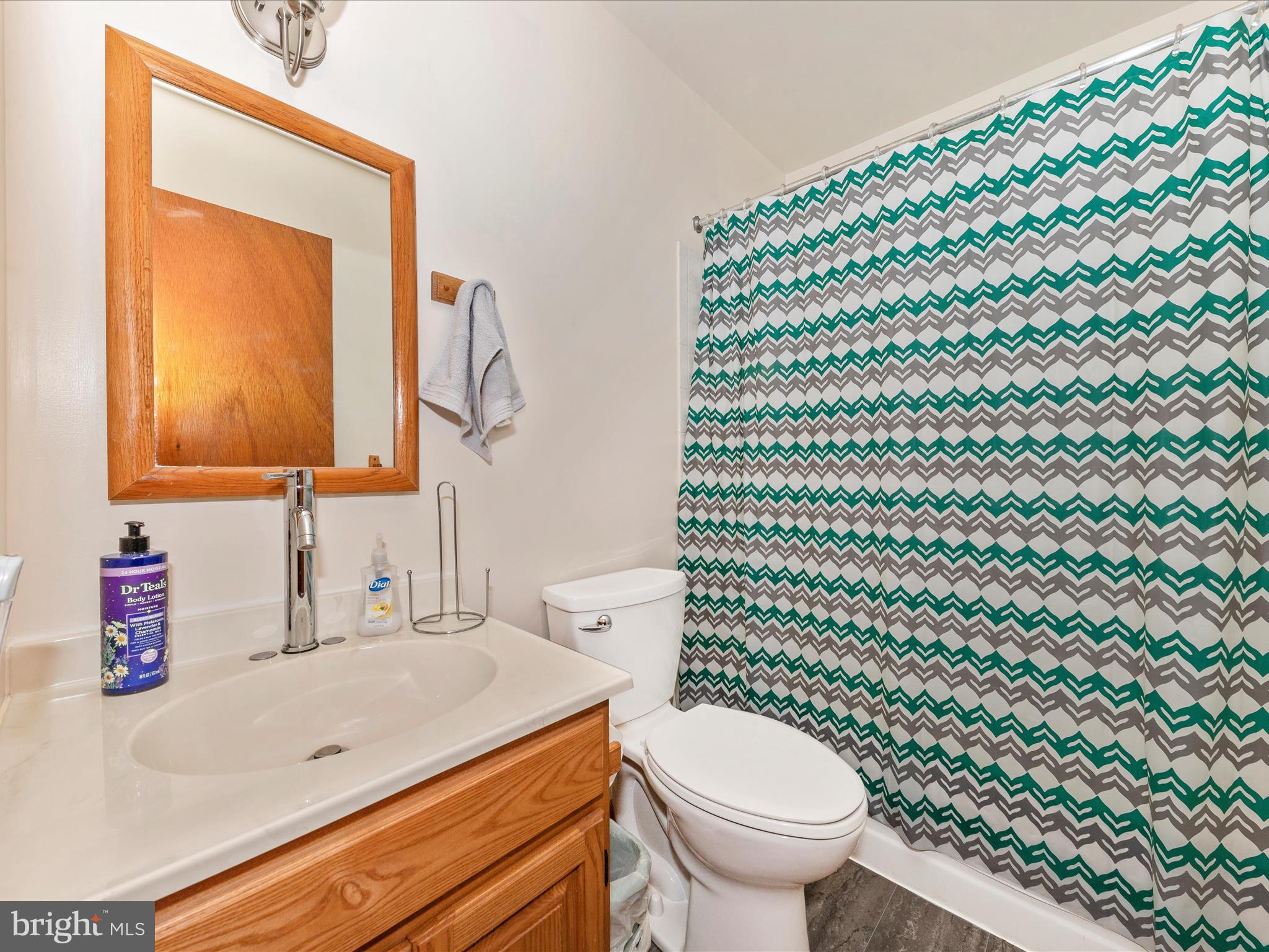 POTOMAC MANOR - Residential