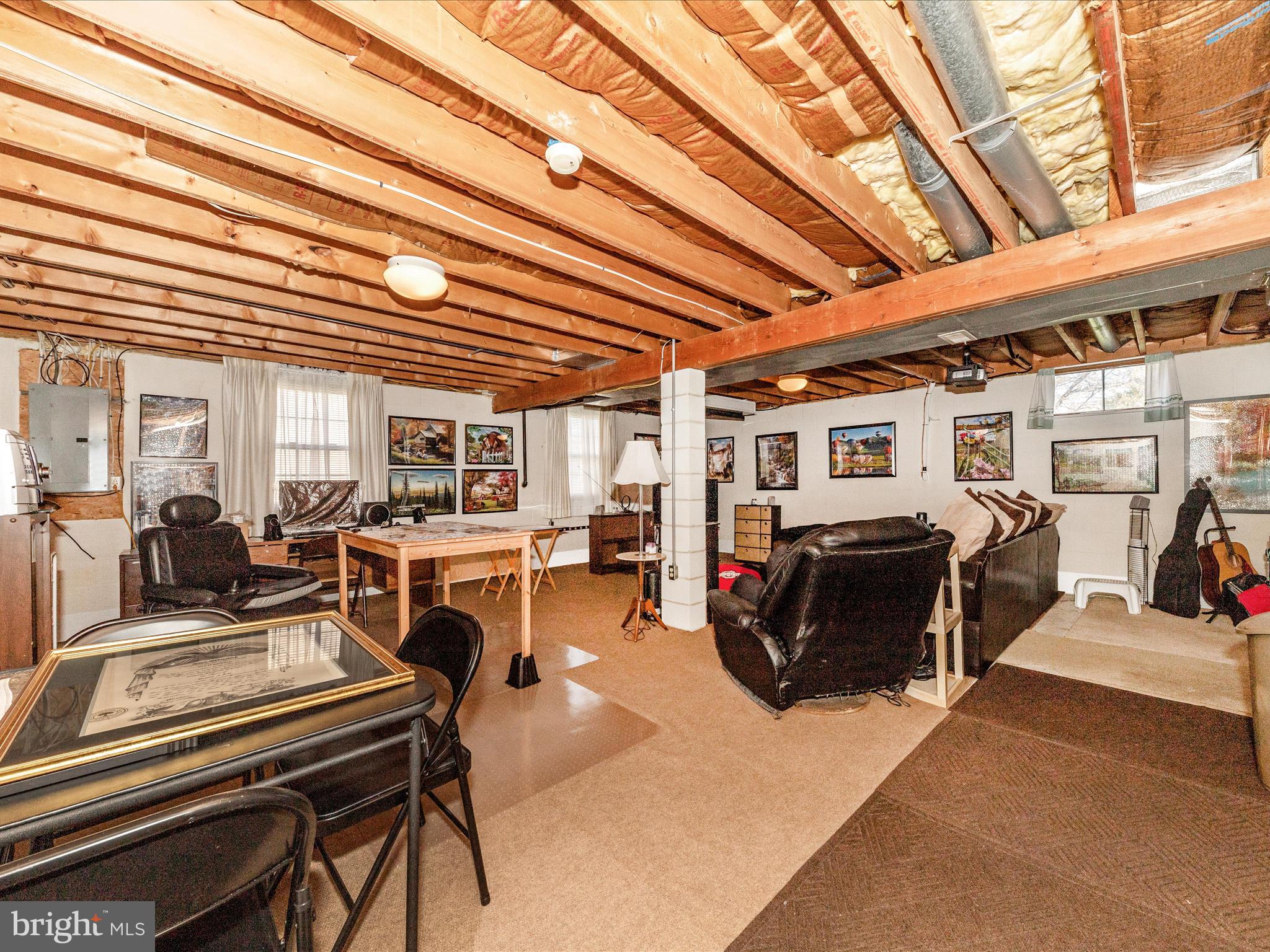 POTOMAC MANOR - Residential