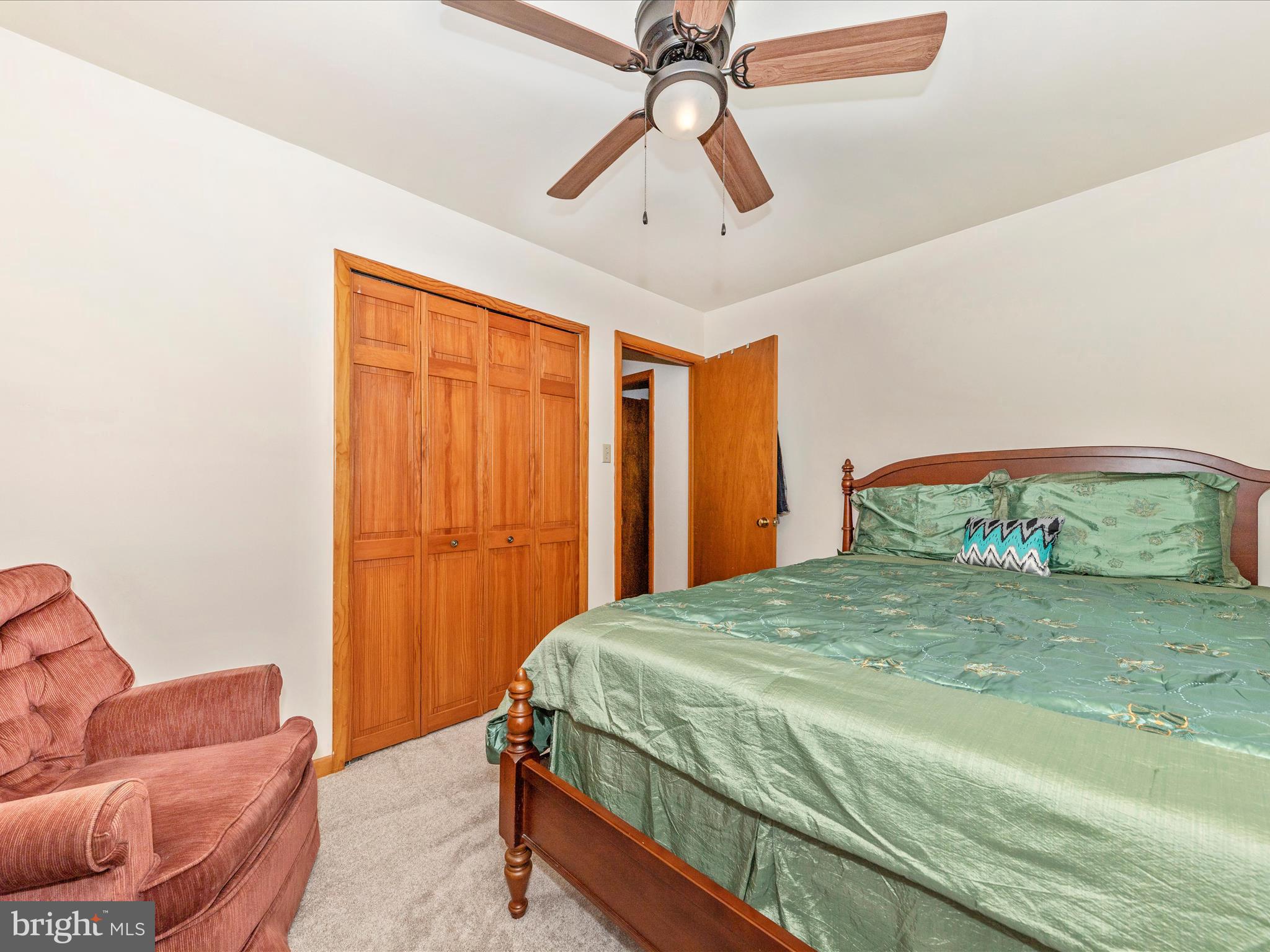 POTOMAC MANOR - Residential