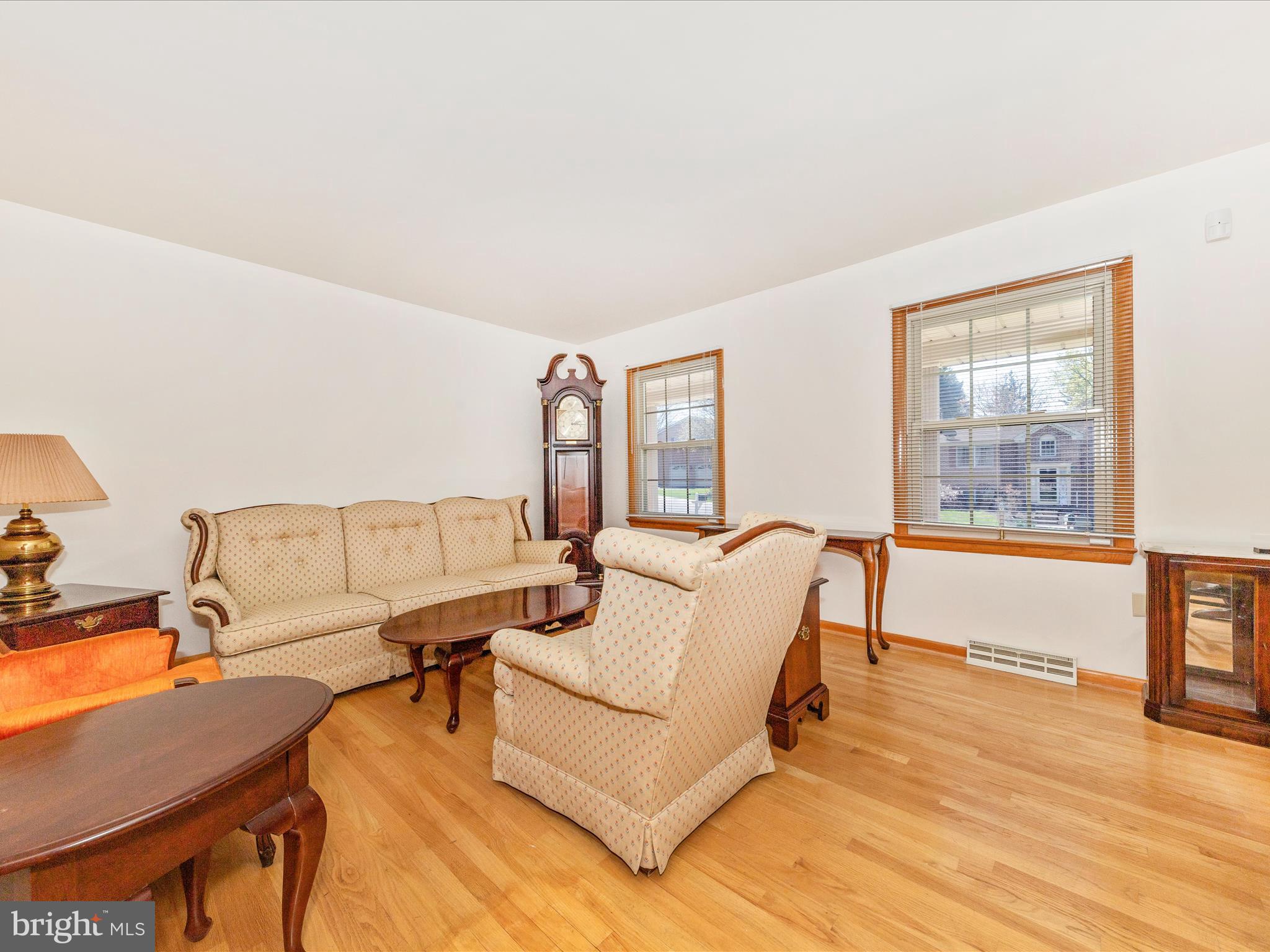 POTOMAC MANOR - Residential