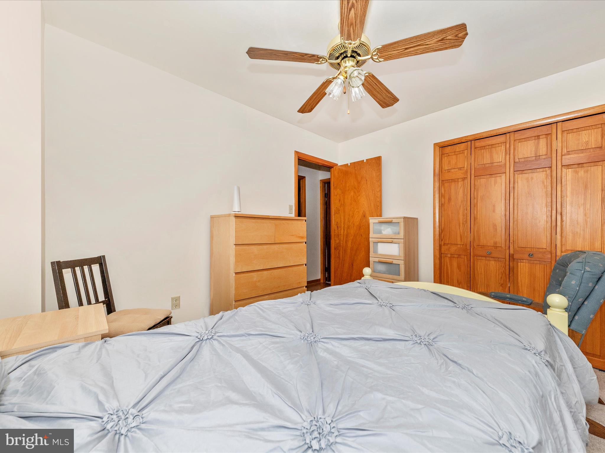 POTOMAC MANOR - Residential