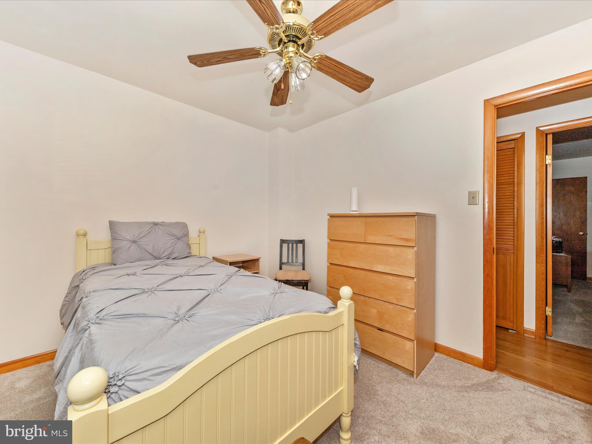 POTOMAC MANOR - Residential