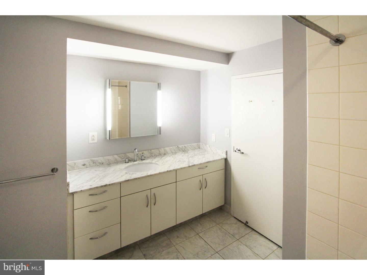 RITTENHOUSE SQUARE - Residential Lease