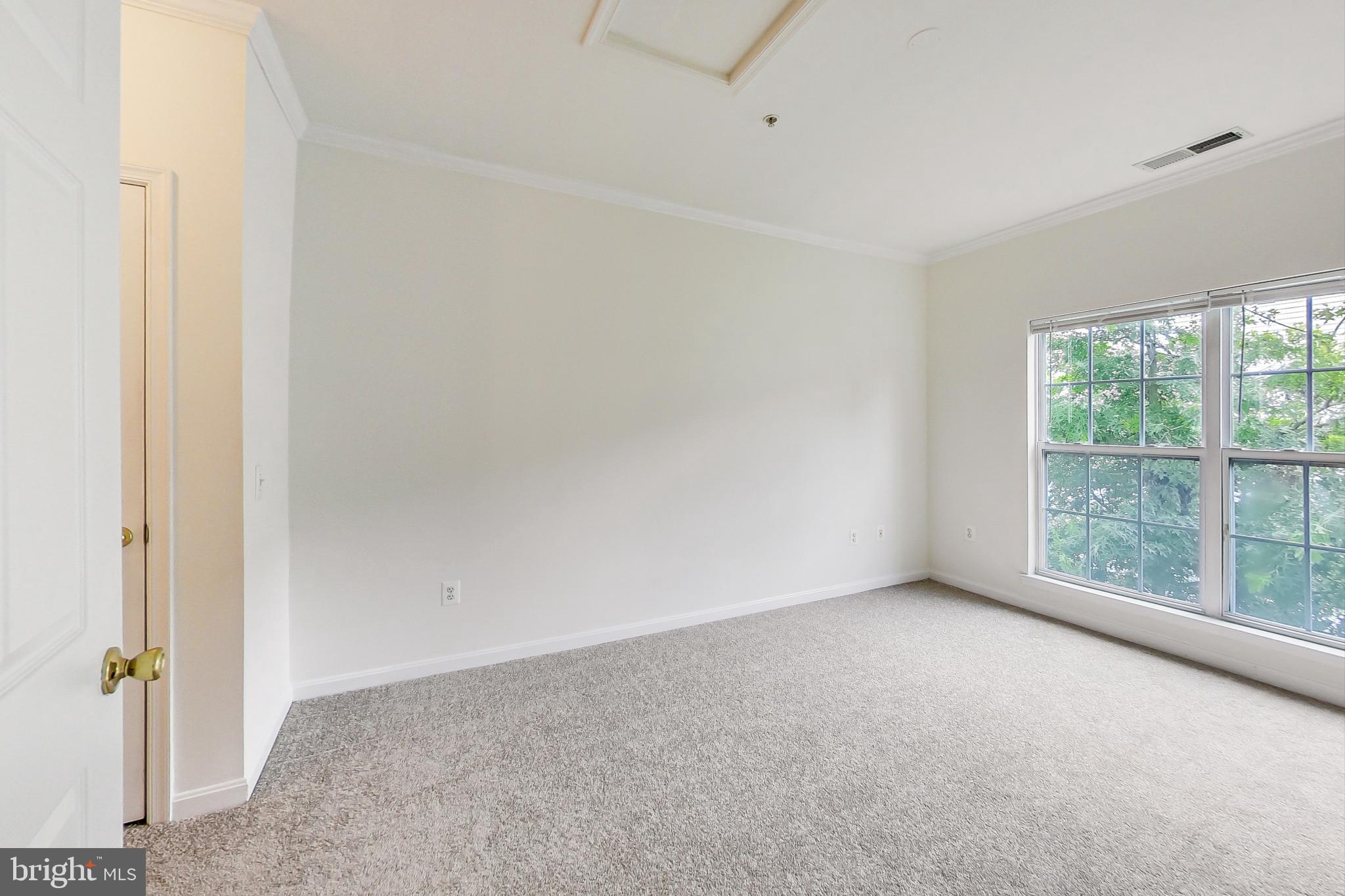 BOWIE TOWERS - Residential