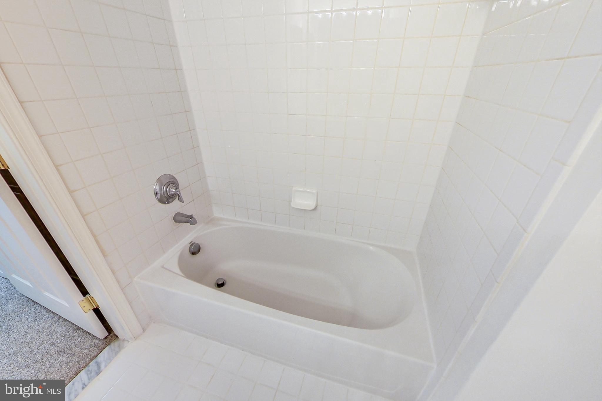 BOWIE TOWERS - Residential