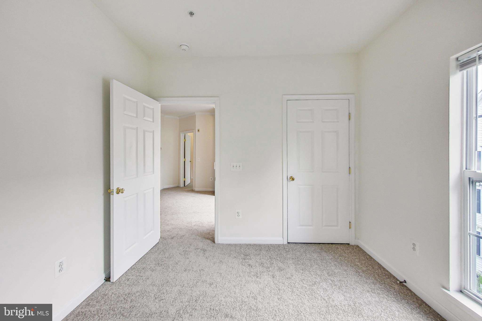 BOWIE TOWERS - Residential