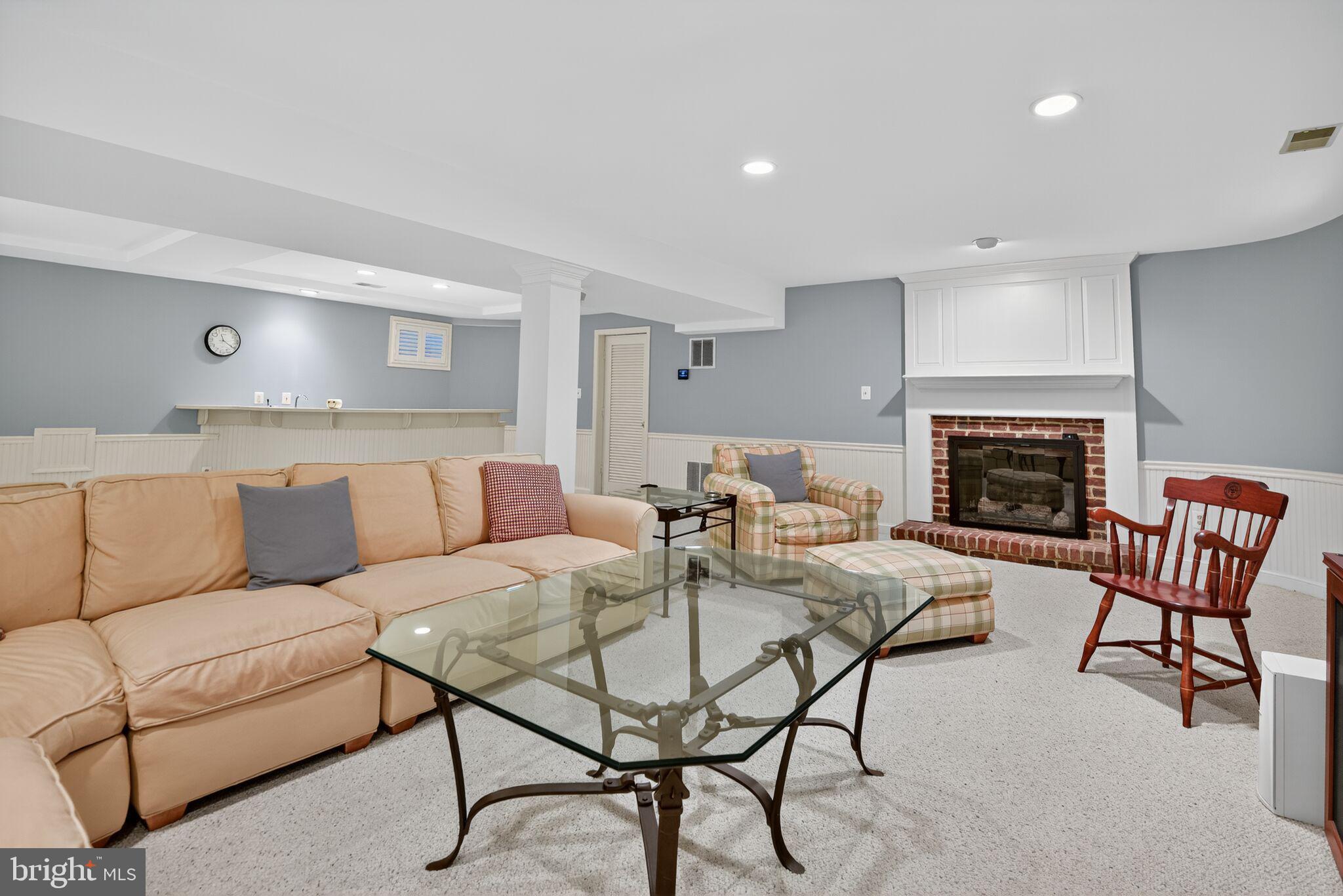 MCAULEY PARK - Residential