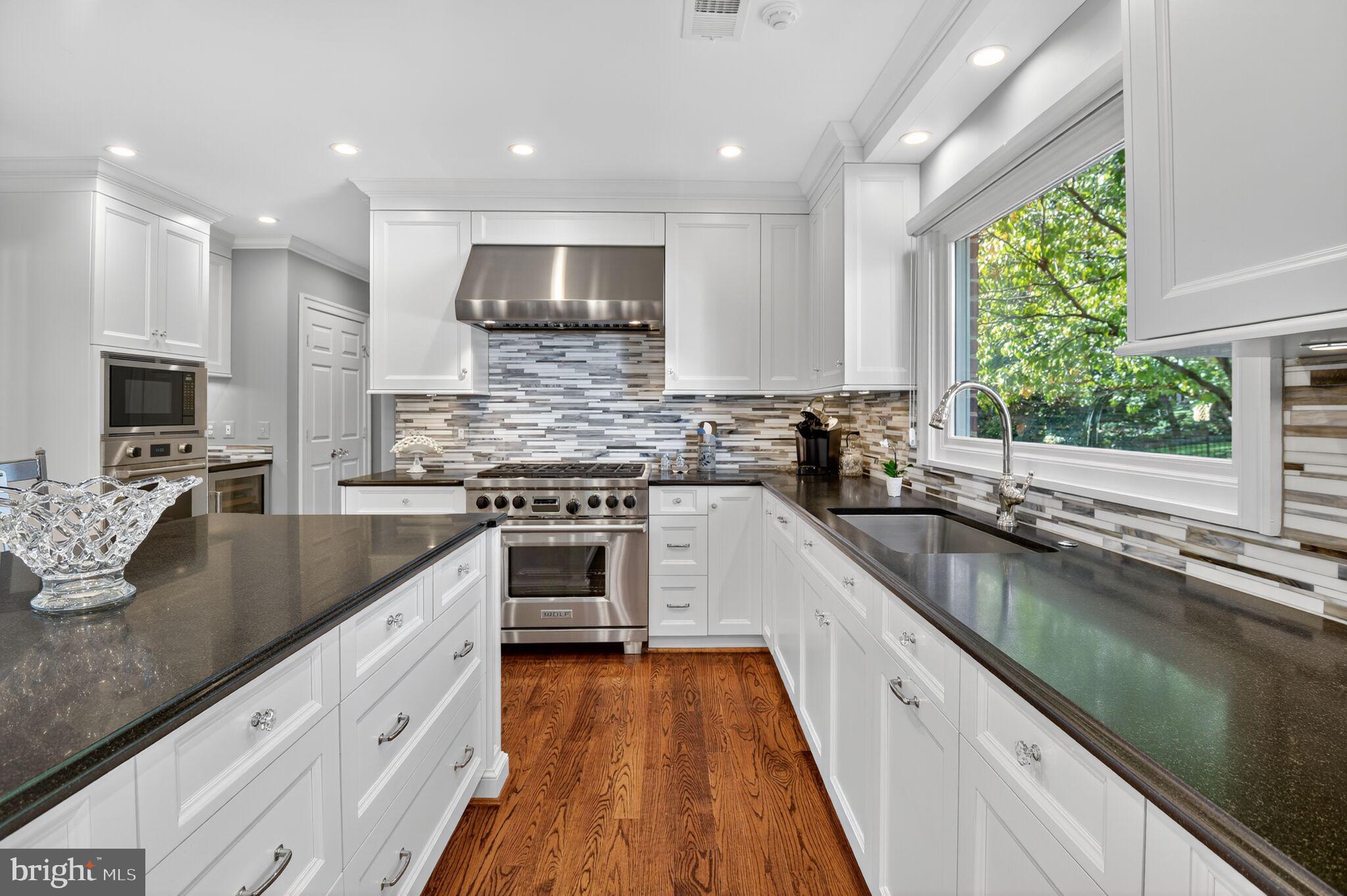 MCAULEY PARK - Residential