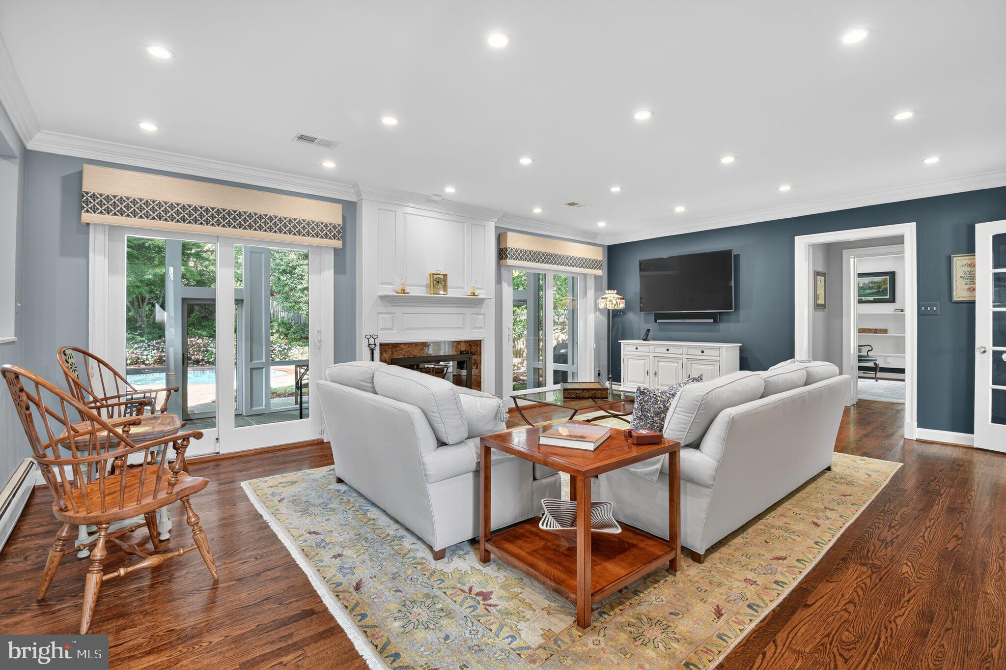 MCAULEY PARK - Residential