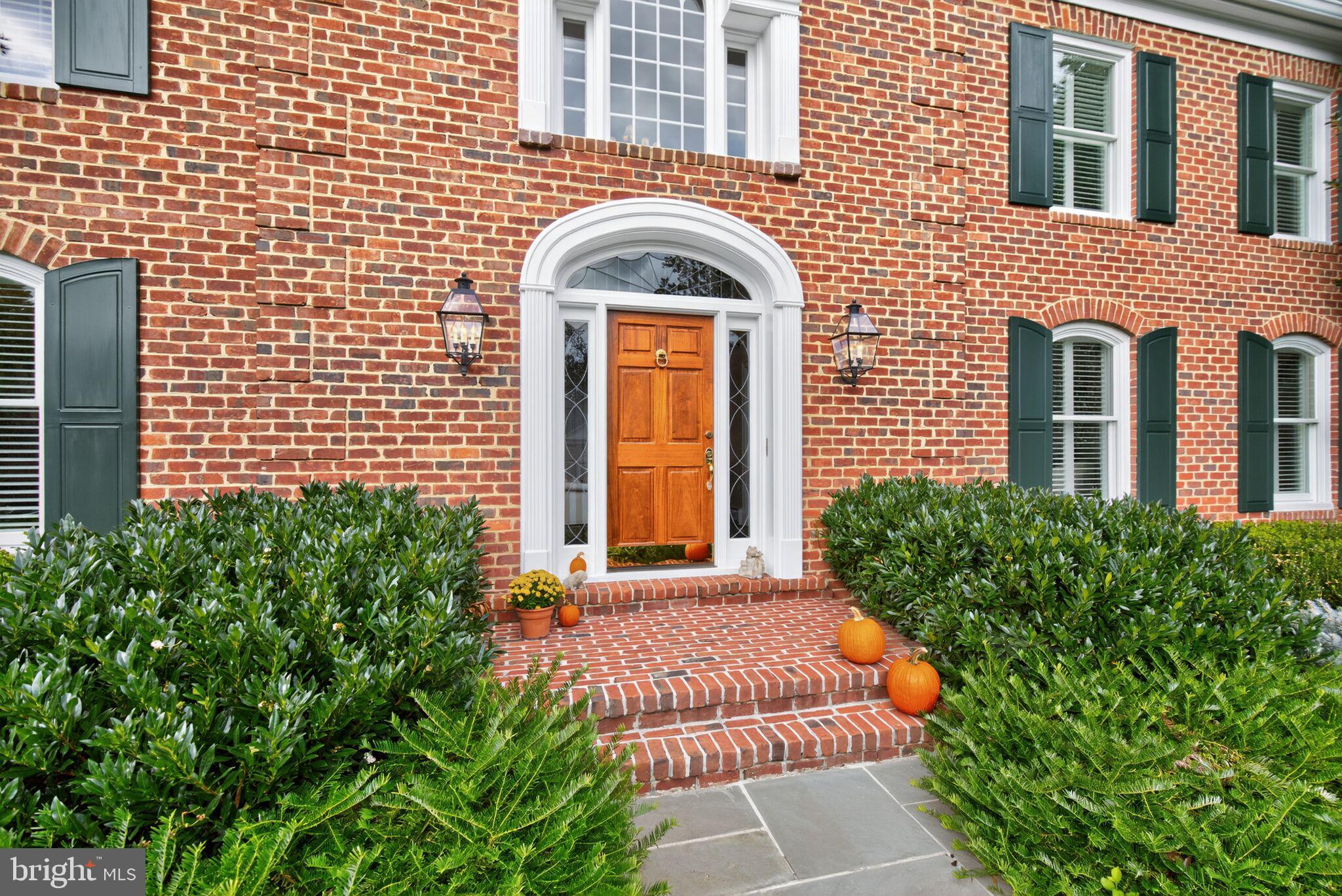 MCAULEY PARK - Residential