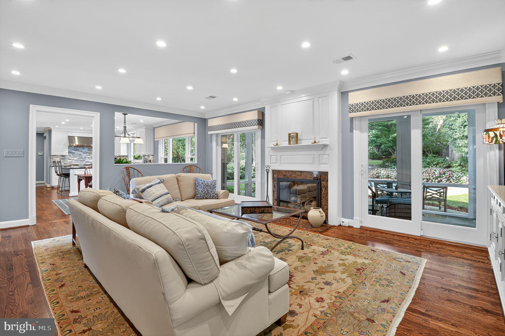 MCAULEY PARK - Residential