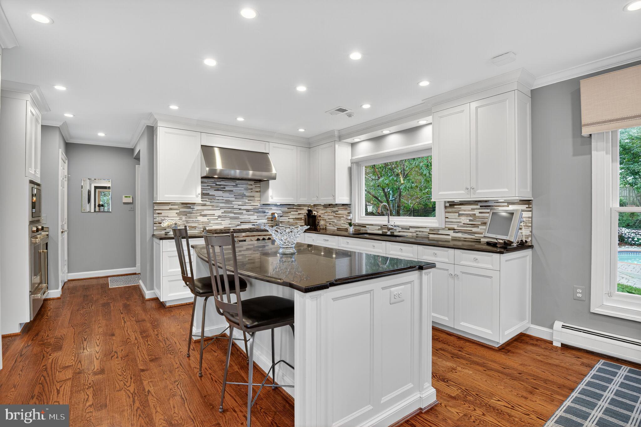 MCAULEY PARK - Residential