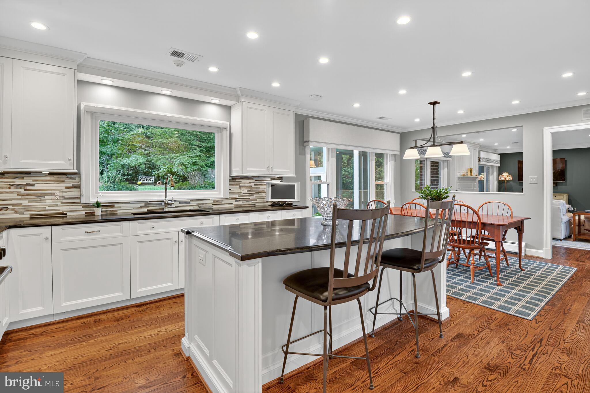 MCAULEY PARK - Residential