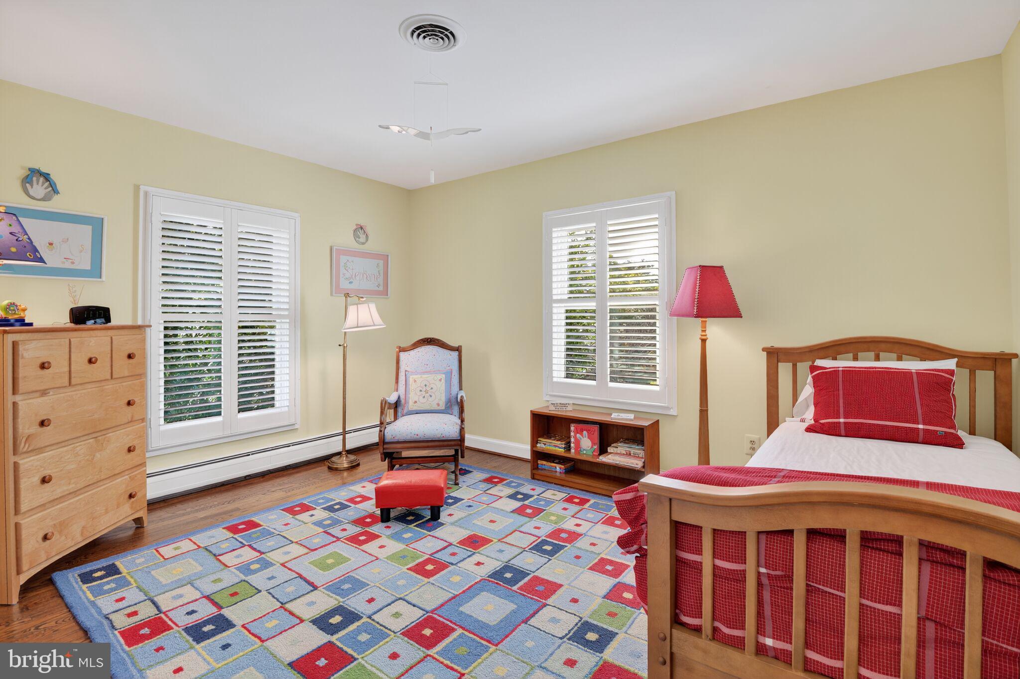 MCAULEY PARK - Residential