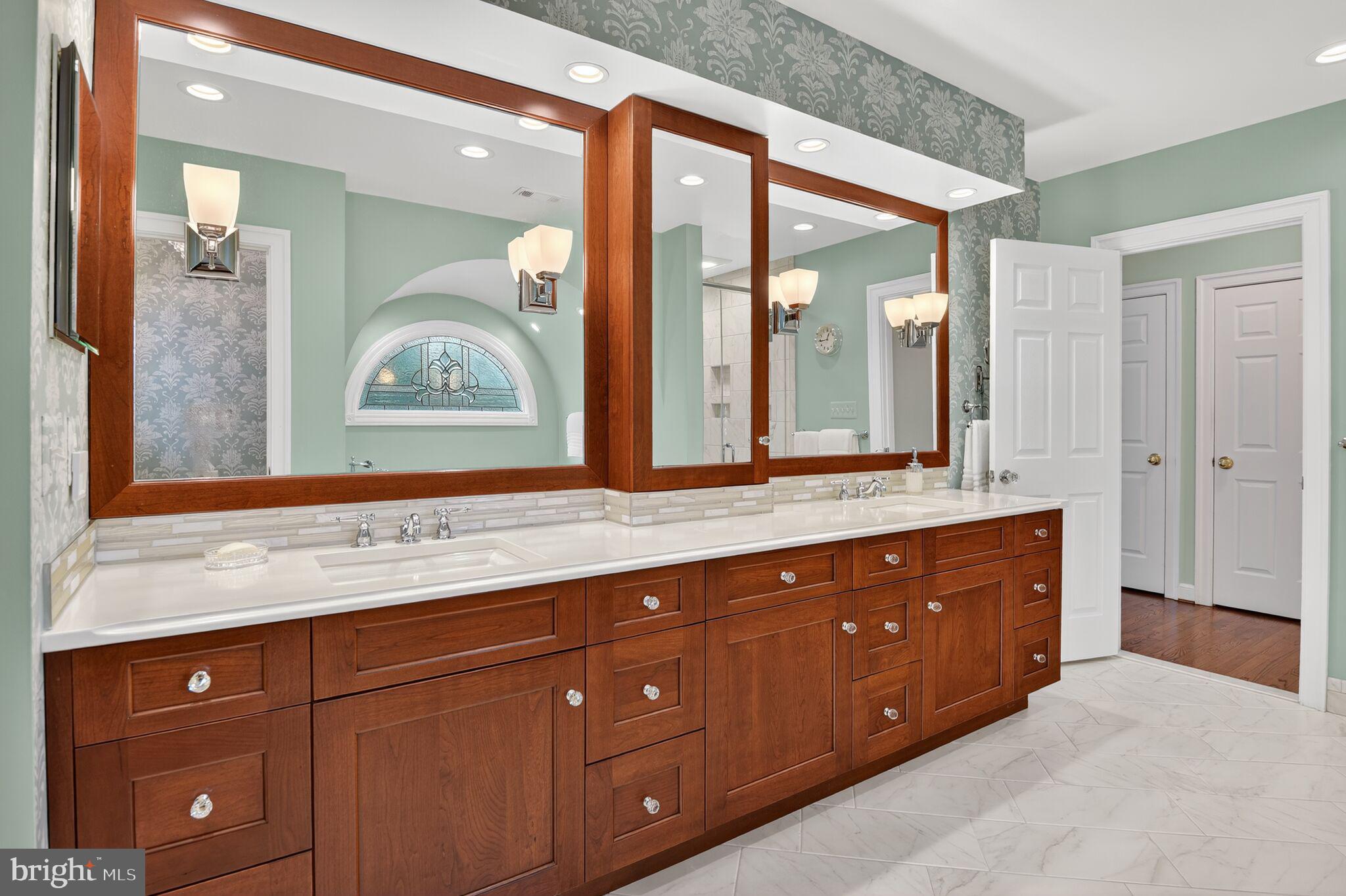 MCAULEY PARK - Residential