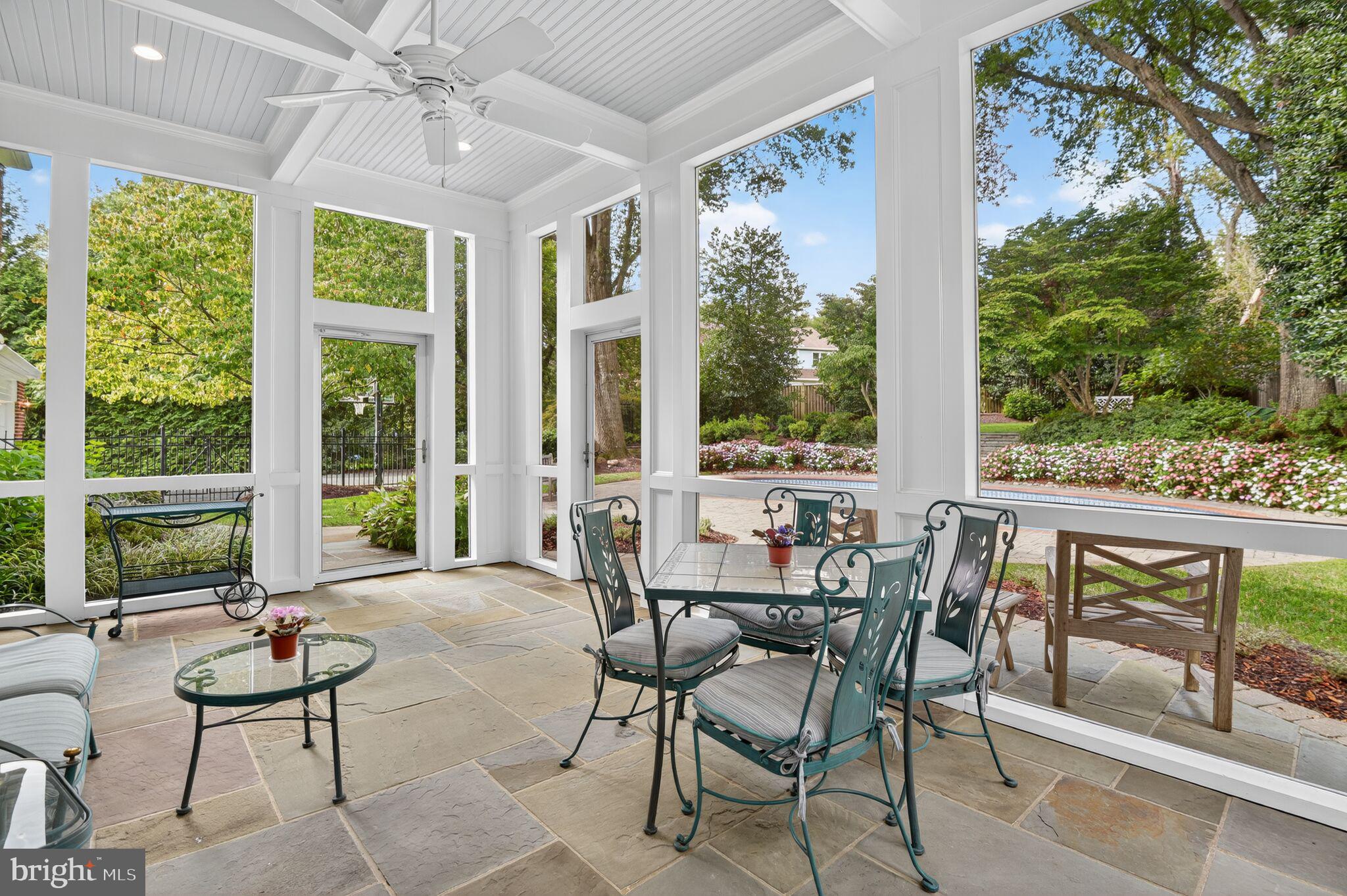 MCAULEY PARK - Residential