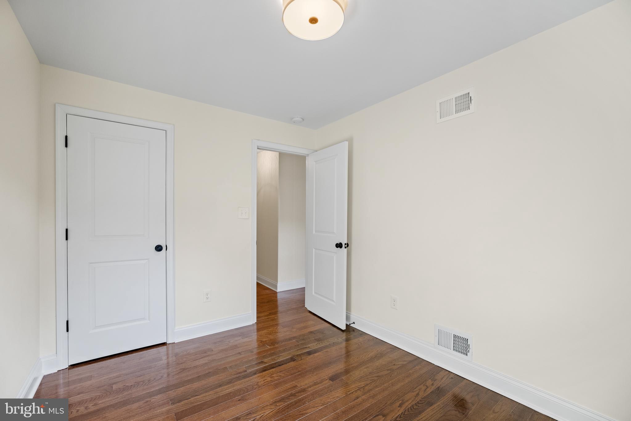 WELLINGTON - Residential