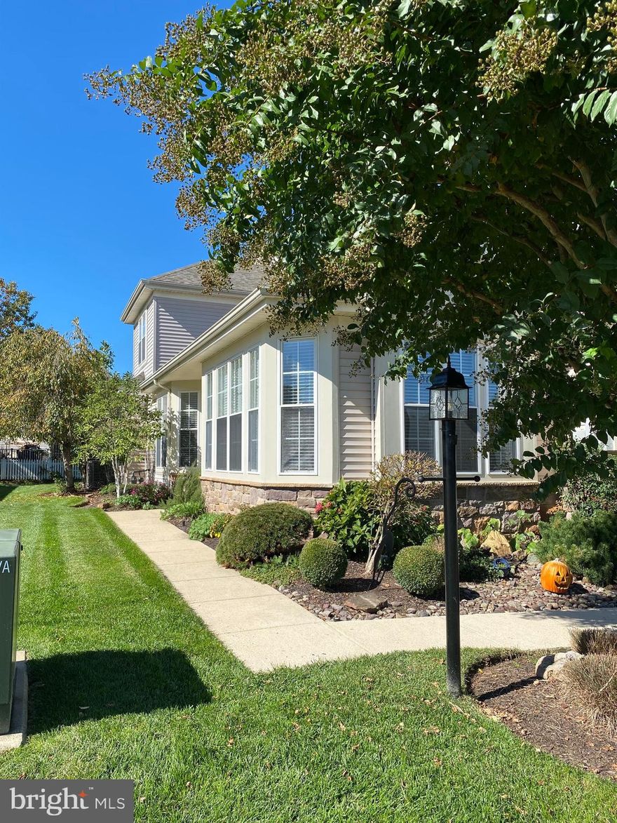 This Lennar-built Turnberry model is located in the adult award-winning community of Heritage Hunt.  One person living in the home must be age 55+, and no children under 18 living permanently permitted.  The first thing one notes about this home is the spectacular view of the large beautiful pond.  Enter this home into the foyer. To the right is the large living room which has windows surrounding the room. Enjoy the pond from these large windows.  to the left of the foyer is a generous size living room for those large family gatherings.  The updated kitchen is next--replaced are the stainless appliances--6 burner gas stove with 2 ovens, built-in microwave; French door refrigerator with lower freezer; Bosch dishwasher, and granite countertops. This eat-in kitchen overlooks a large family room.  The Owners bedroom has a walk-in closet with built-ins, and the Highlight--the completely remodeled Owners bath with a very large shower, double vanity, and tub. Back to the hallway is the guest bath; and the large Office/Den.  The utility room is a dream with a full wall built-in white cabinets a utility sink.  The storage closet houses the hot water heater. There is a pocket door to close off this room. The 2 car garage is off the utility room.
Going up the stairs you will find a generous size loft with 2 huge storage closets. A third full bath and 2 large bedrooms complete this upper level.