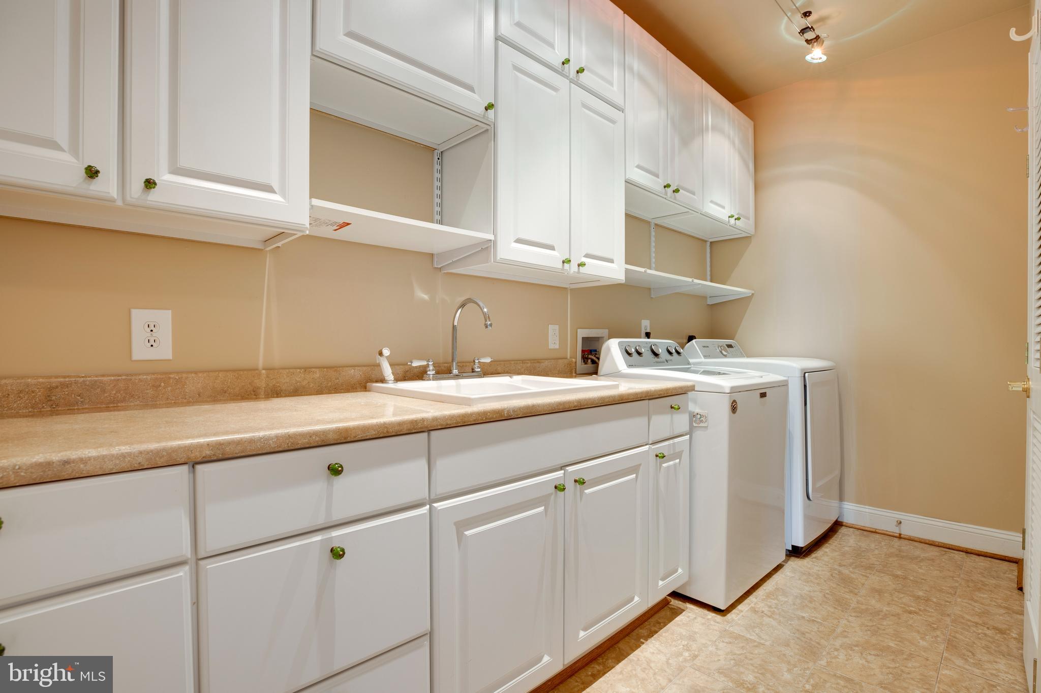 HERITAGE HUNT - Residential