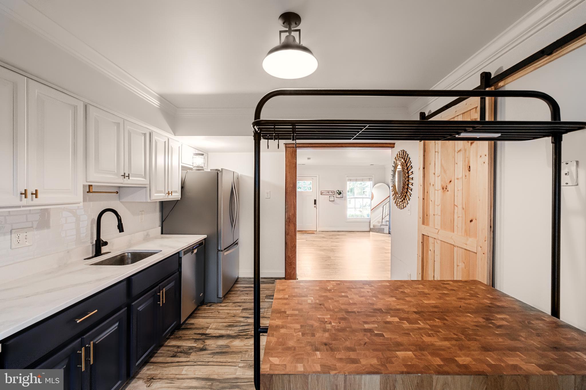 514 LANCASTER PLACE 514
