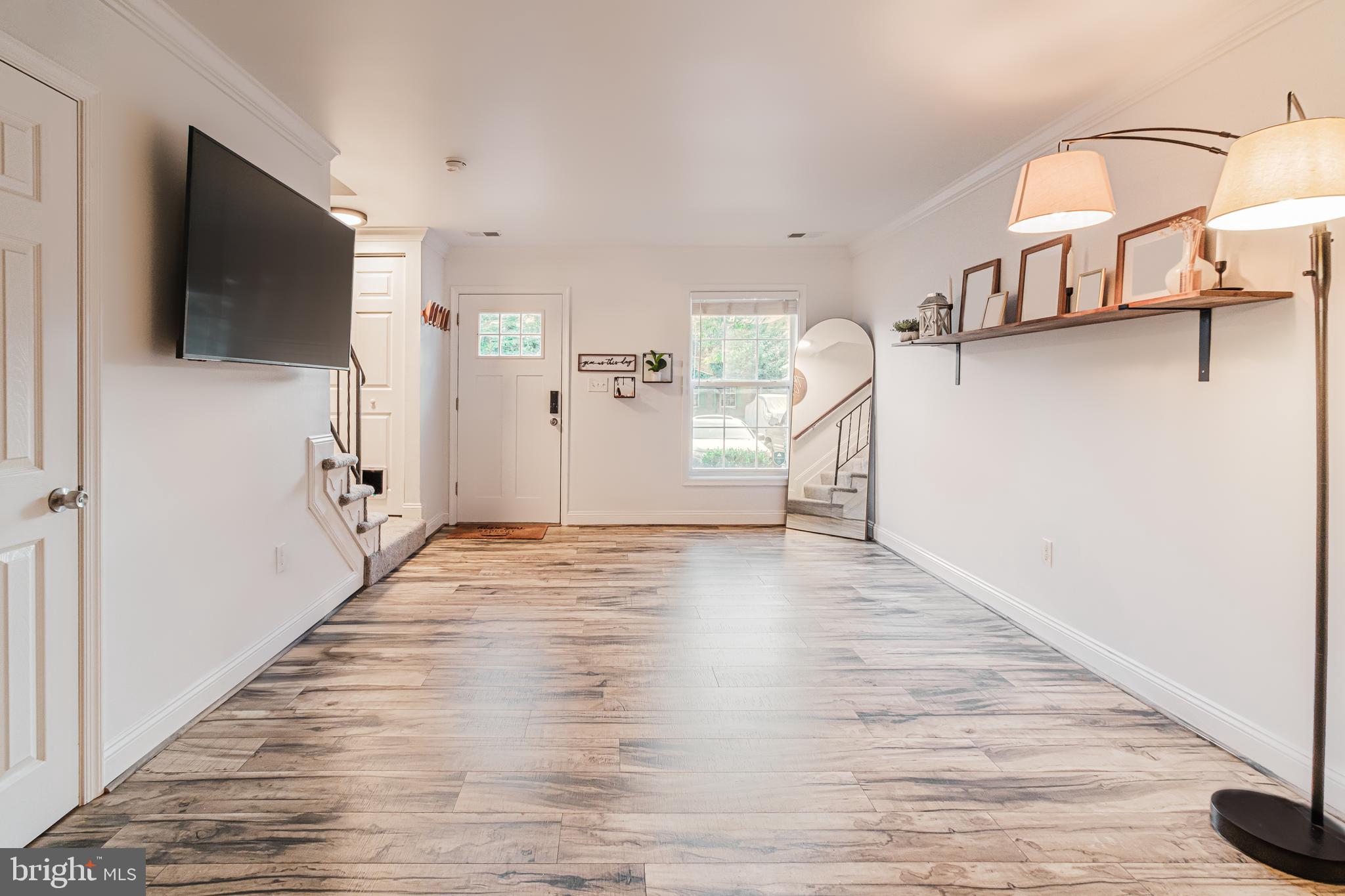 514 LANCASTER PLACE 514