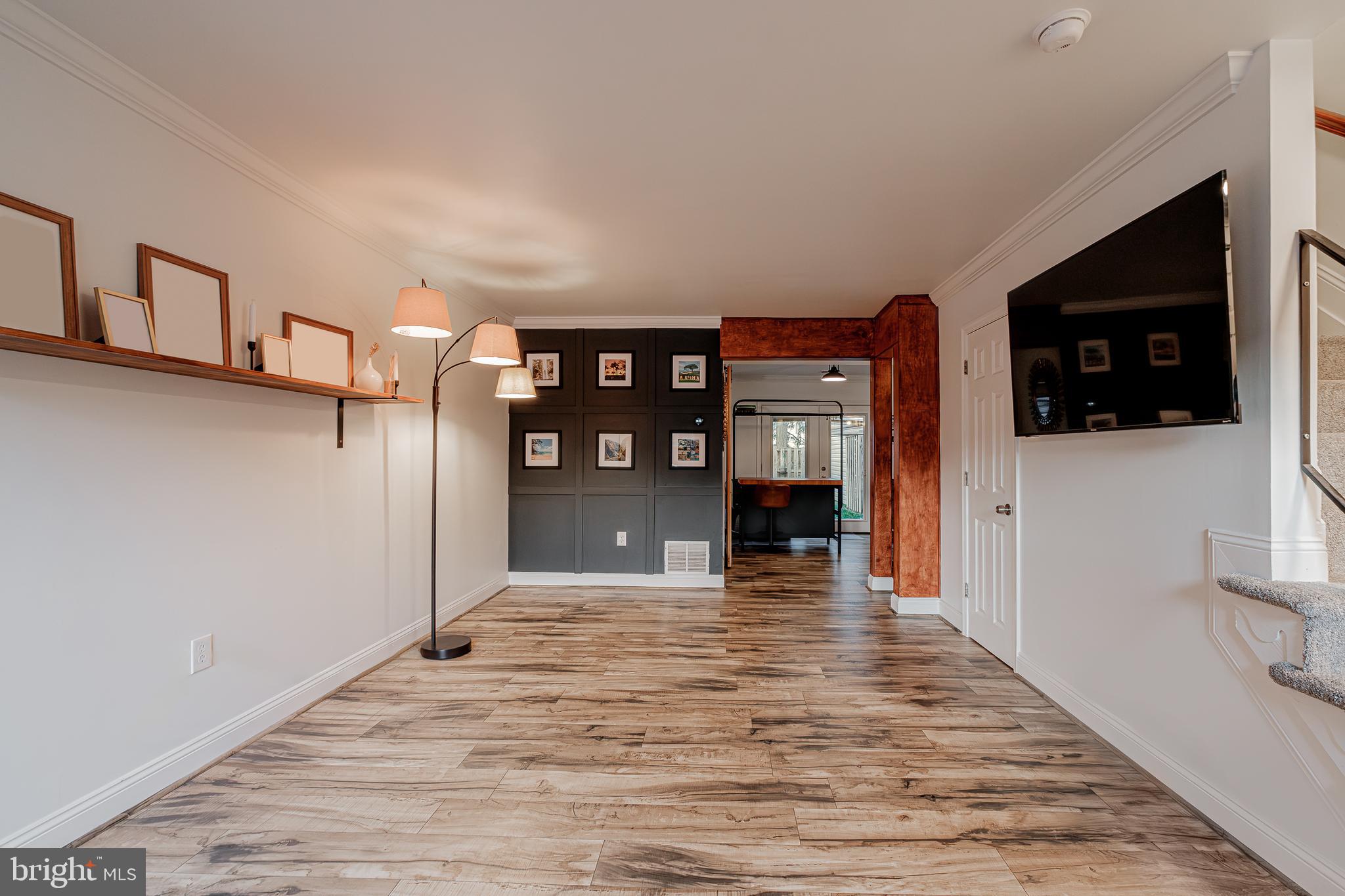 514 LANCASTER PLACE 514