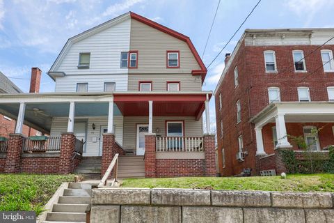 312 W BROADWAY RED LION PA 17356