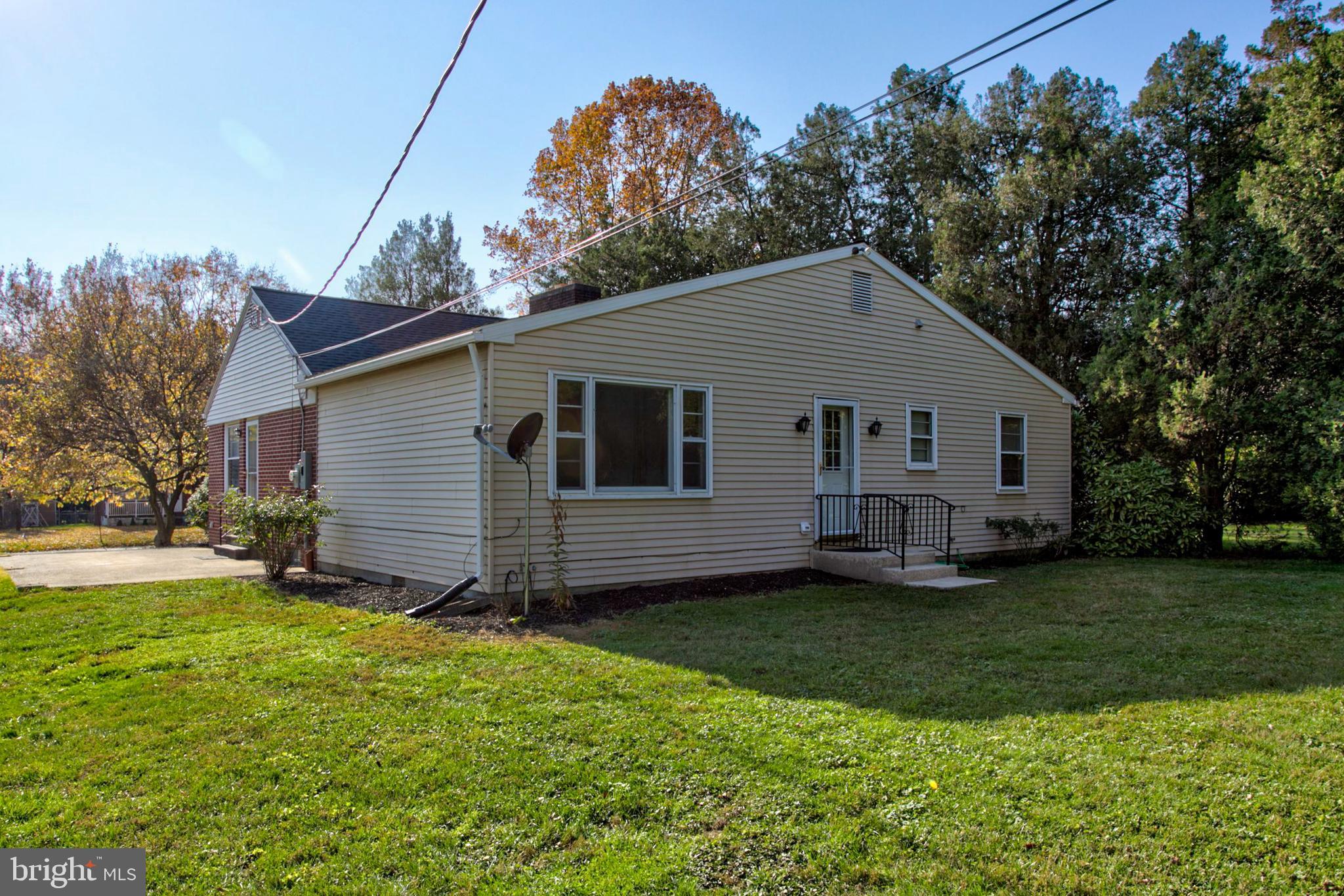 HOMELAND - Residential Lease