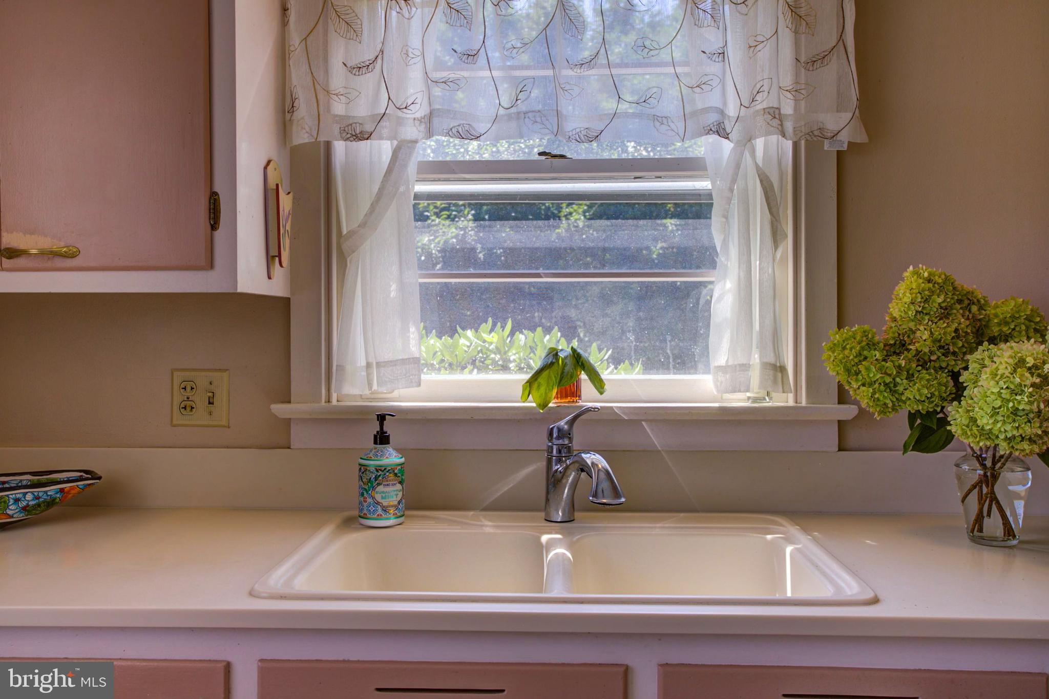 HOMELAND - Residential Lease