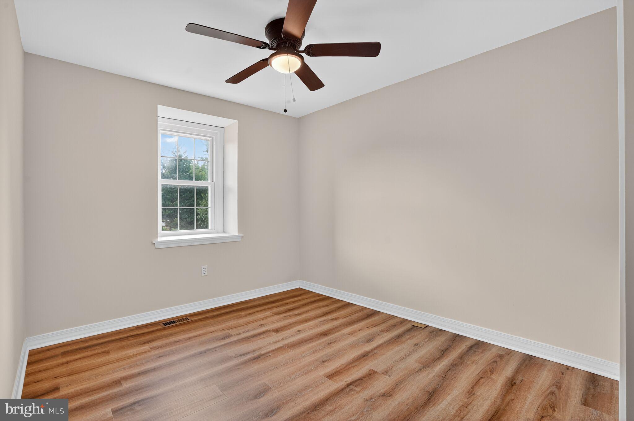 TOWNS ON THE GREENS - Residential