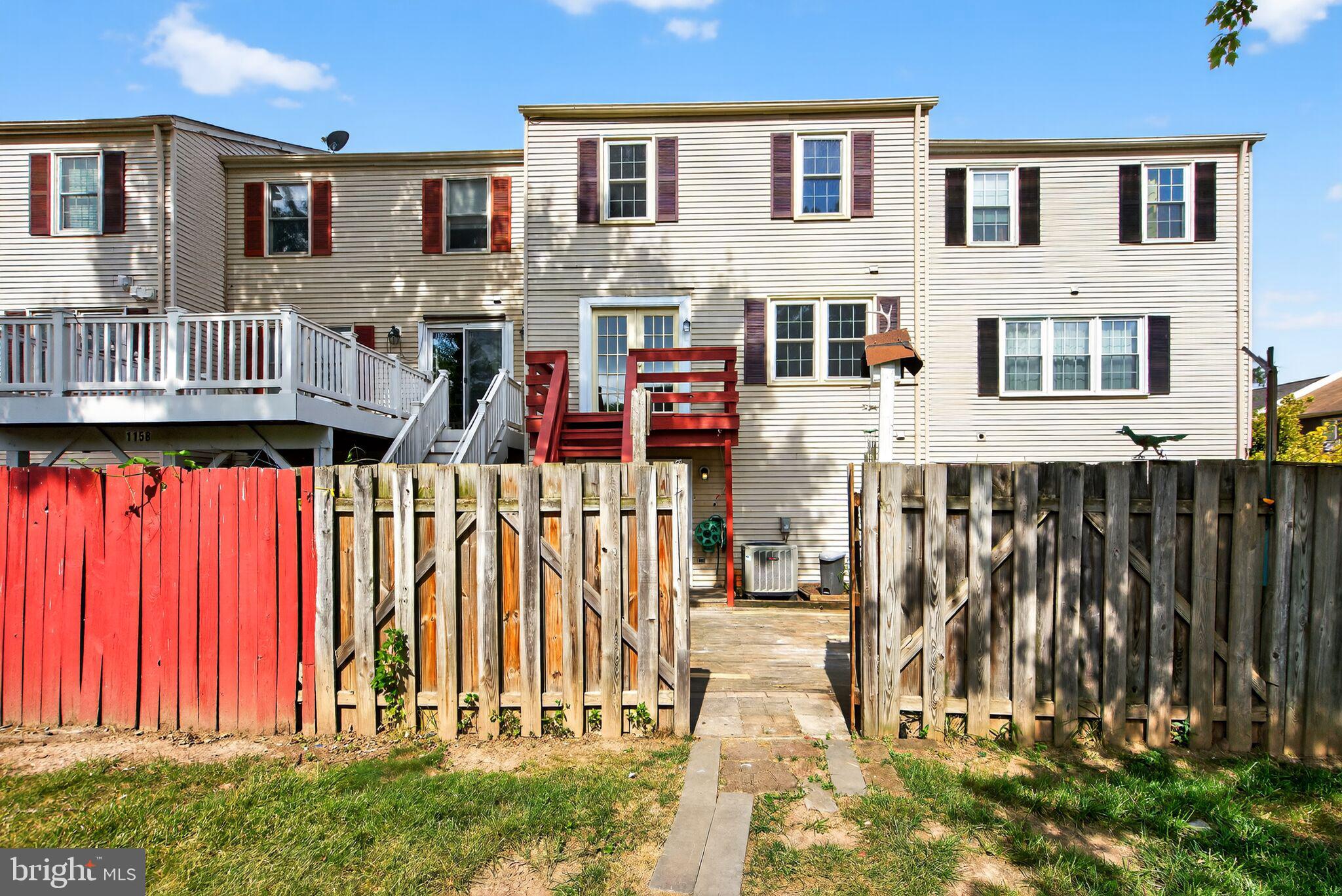 1160 LISA COURT